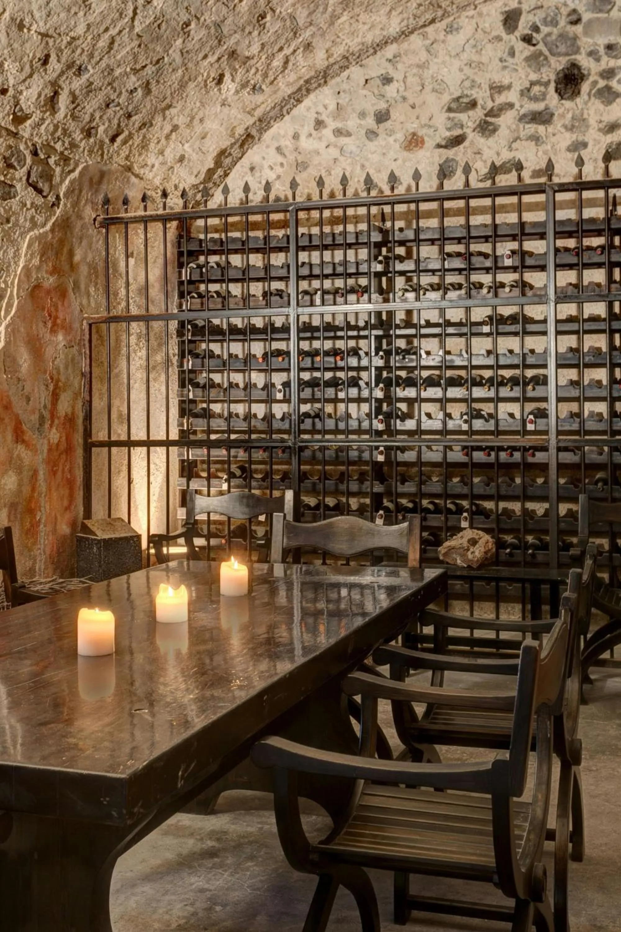 Lounge or bar in Vedema, a Luxury Collection Resort, Santorini