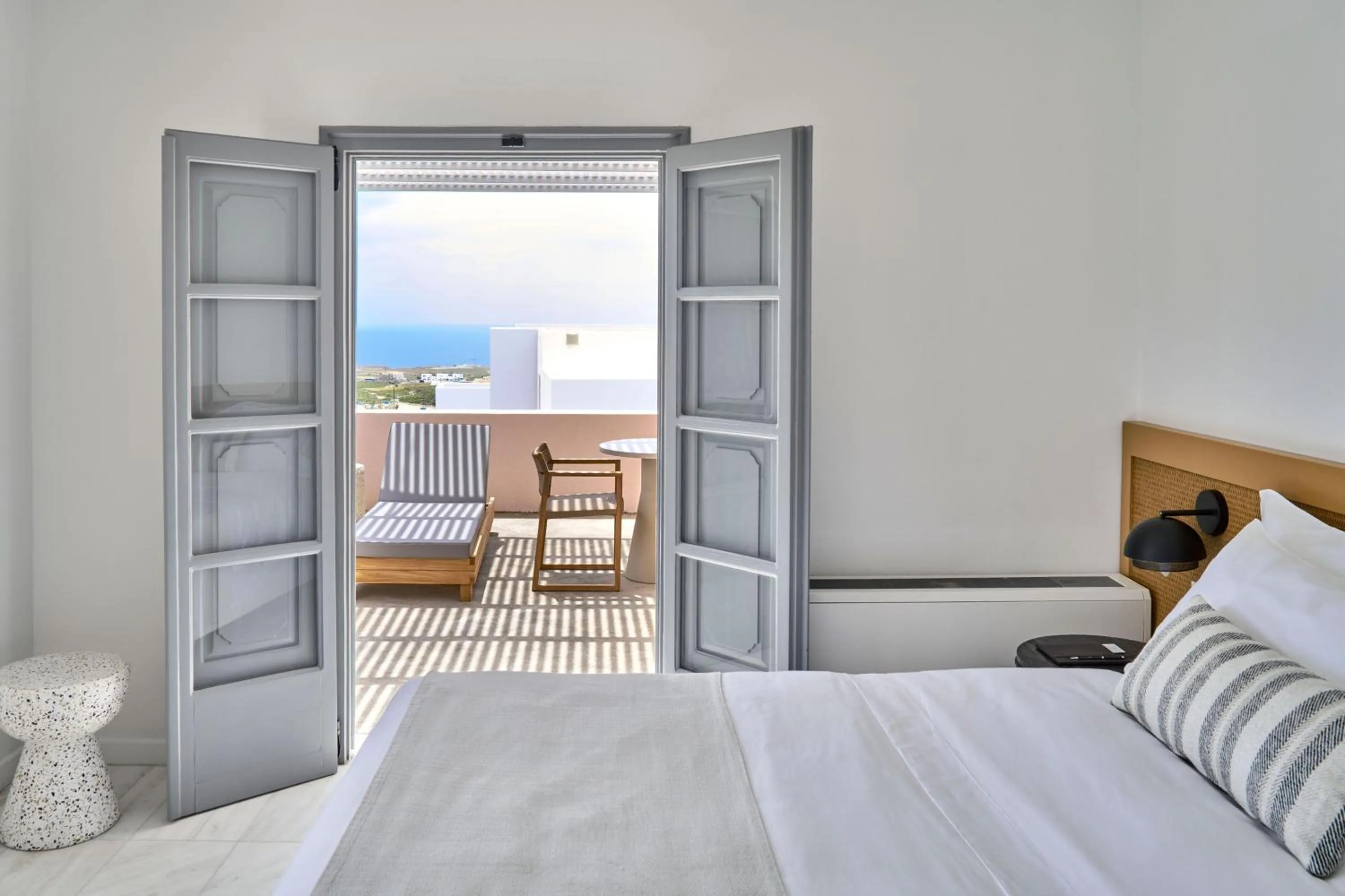 Photo of the whole room, Bed in Vedema, a Luxury Collection Resort, Santorini