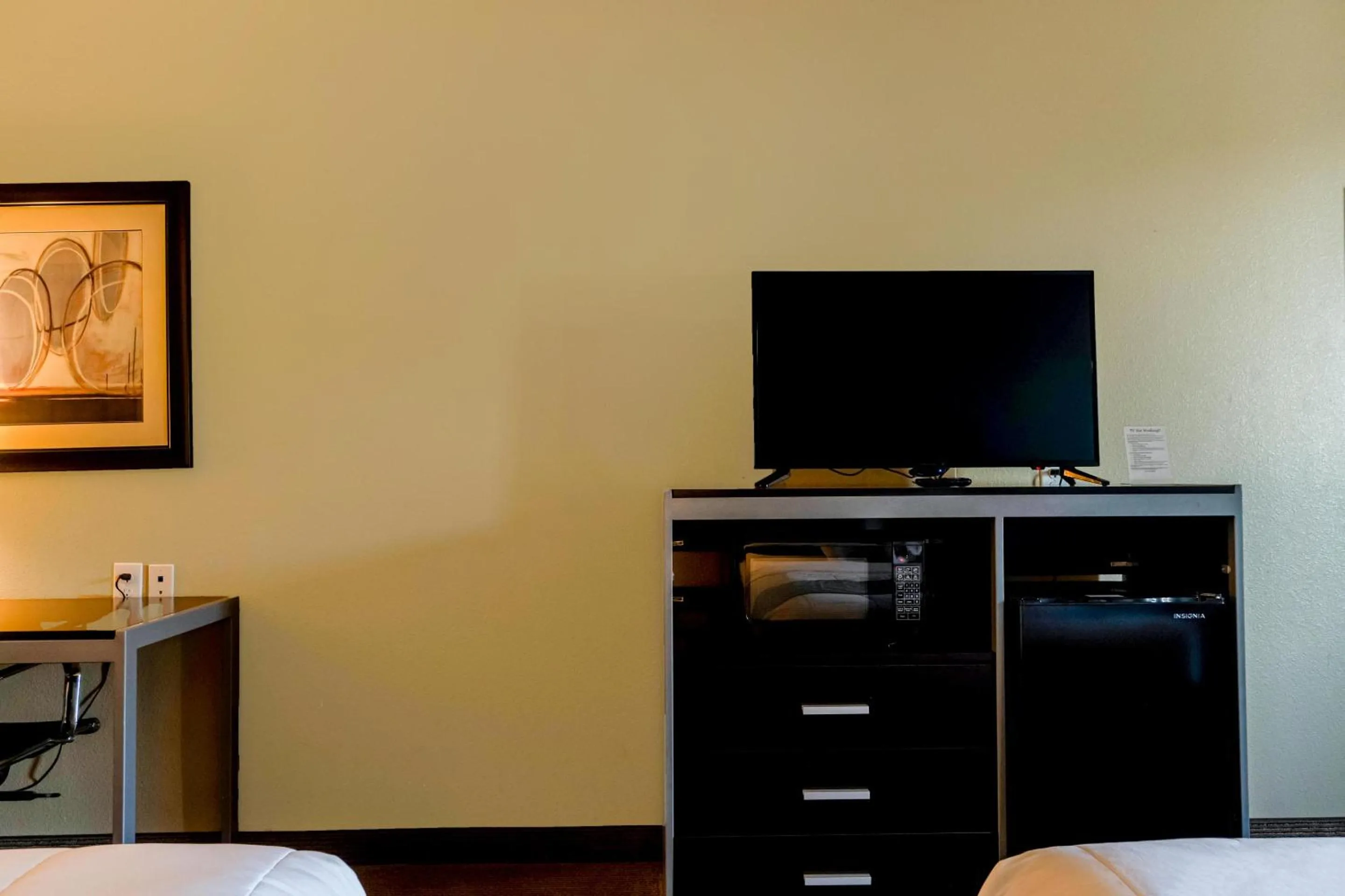 Bedroom in Moulton Inn & Suites By OYO Near Shiner TX