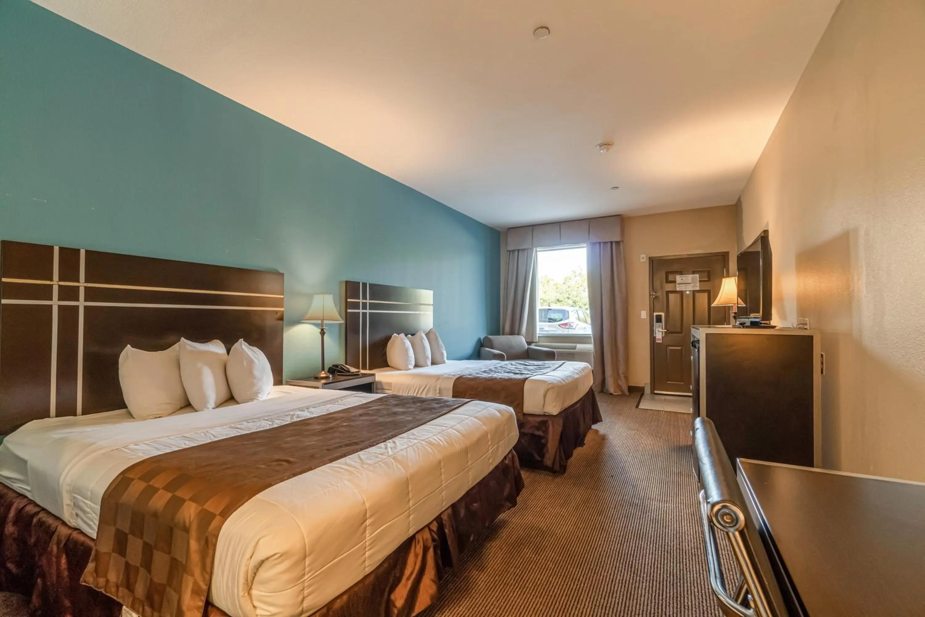 Bedroom, Bed in Moulton Inn & Suites By OYO Near Shiner TX