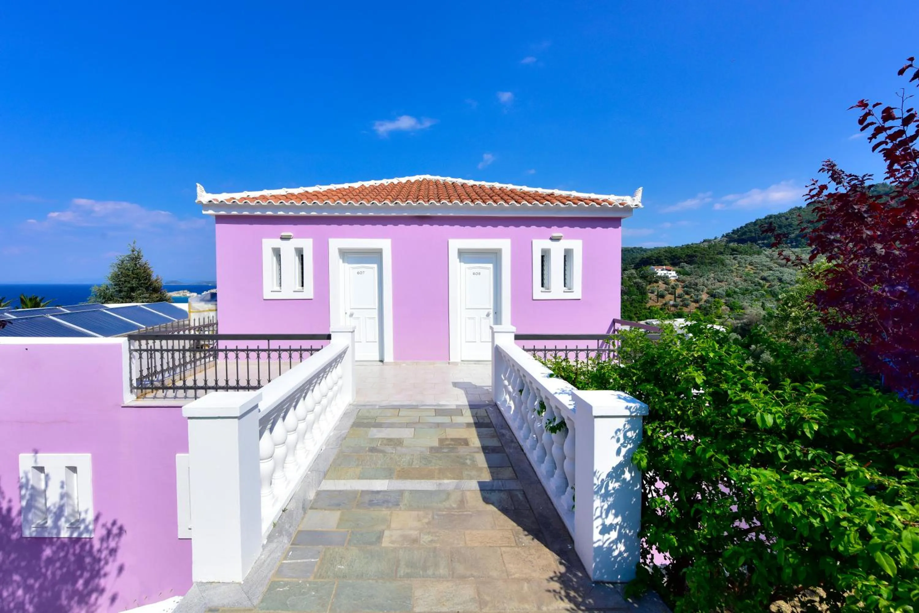 Facade/entrance in Arion Hotel