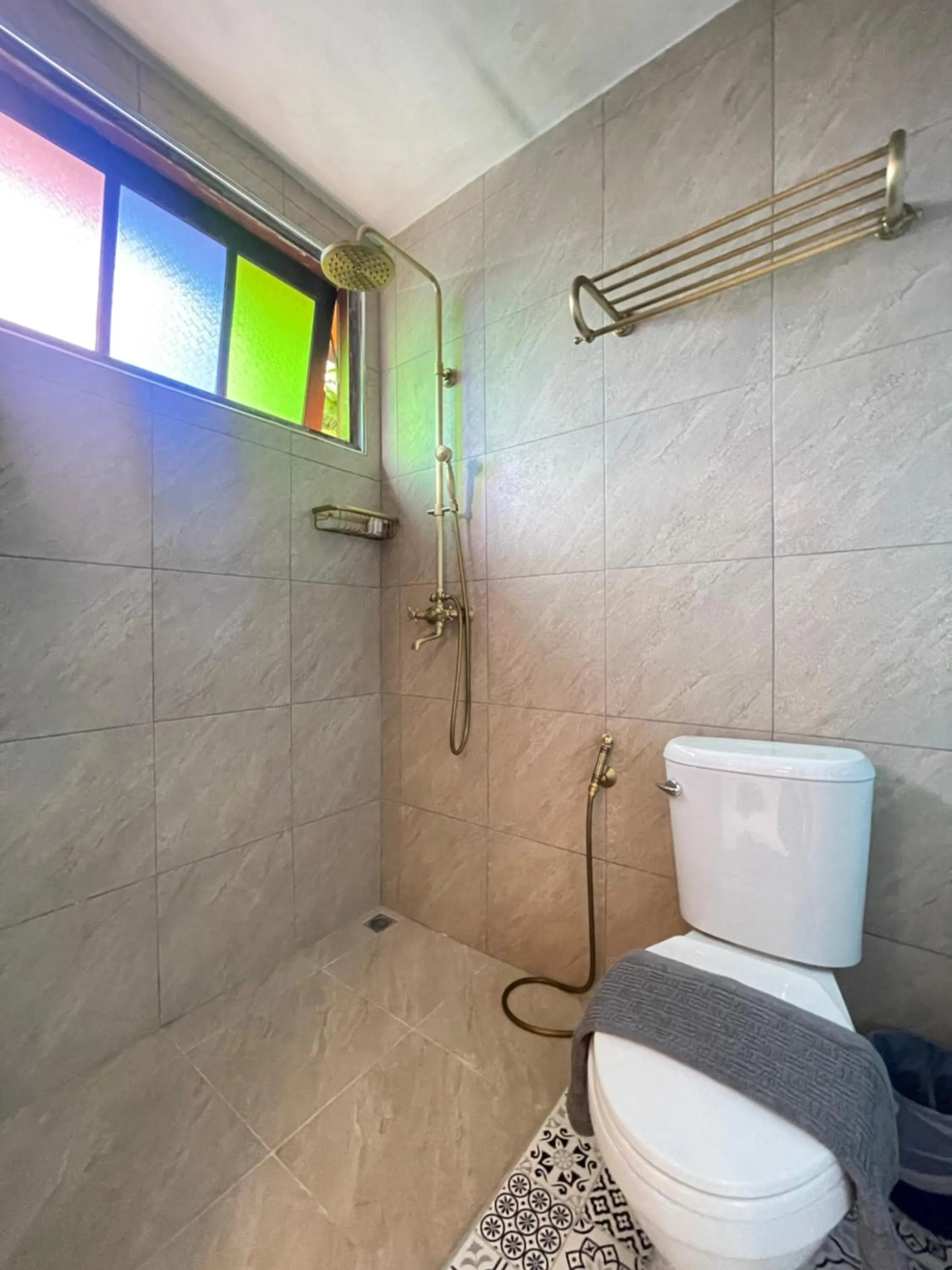 Toilet in Mesa Garden Villa