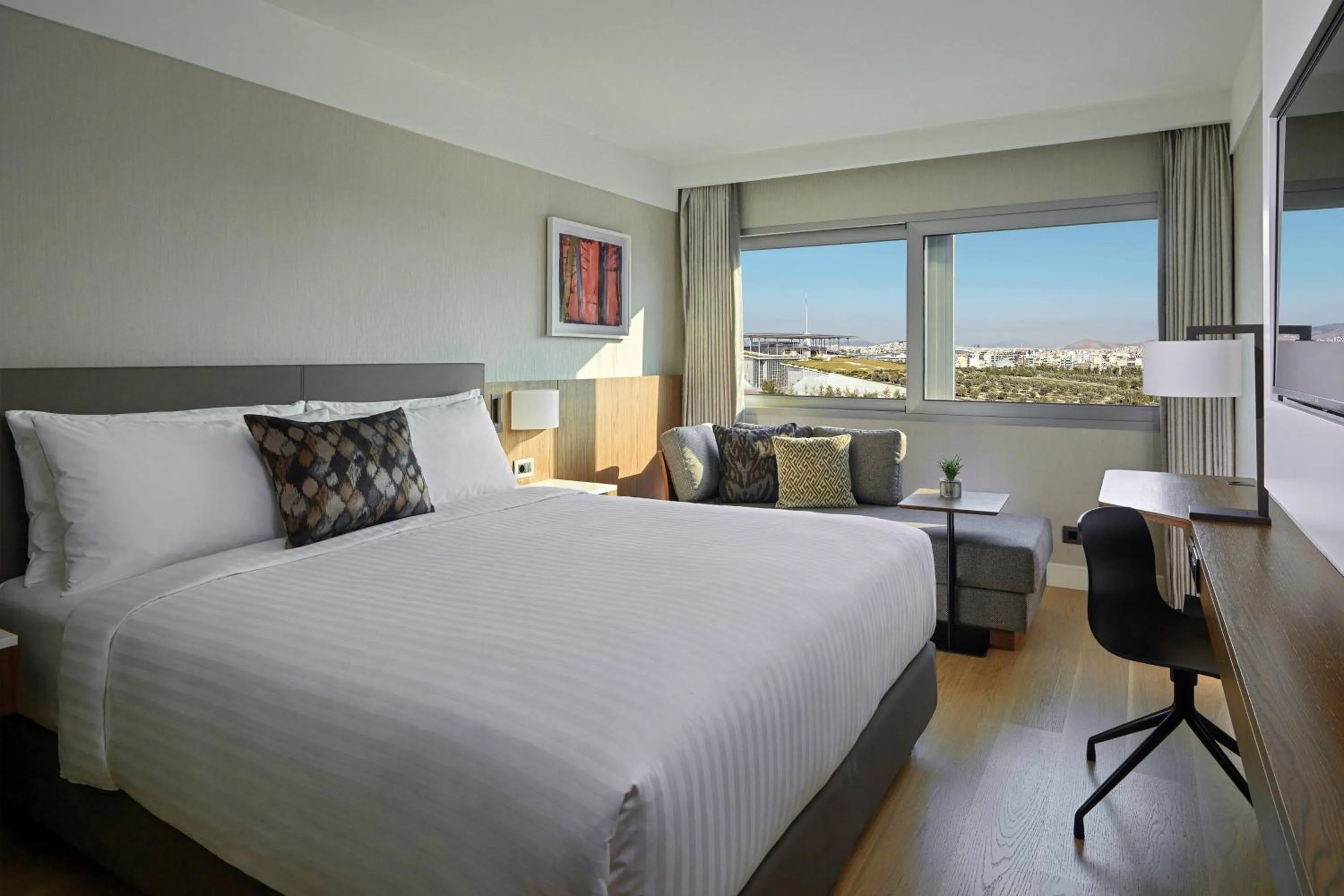 Photo of the whole room, Bed in Athens Marriott Hotel
