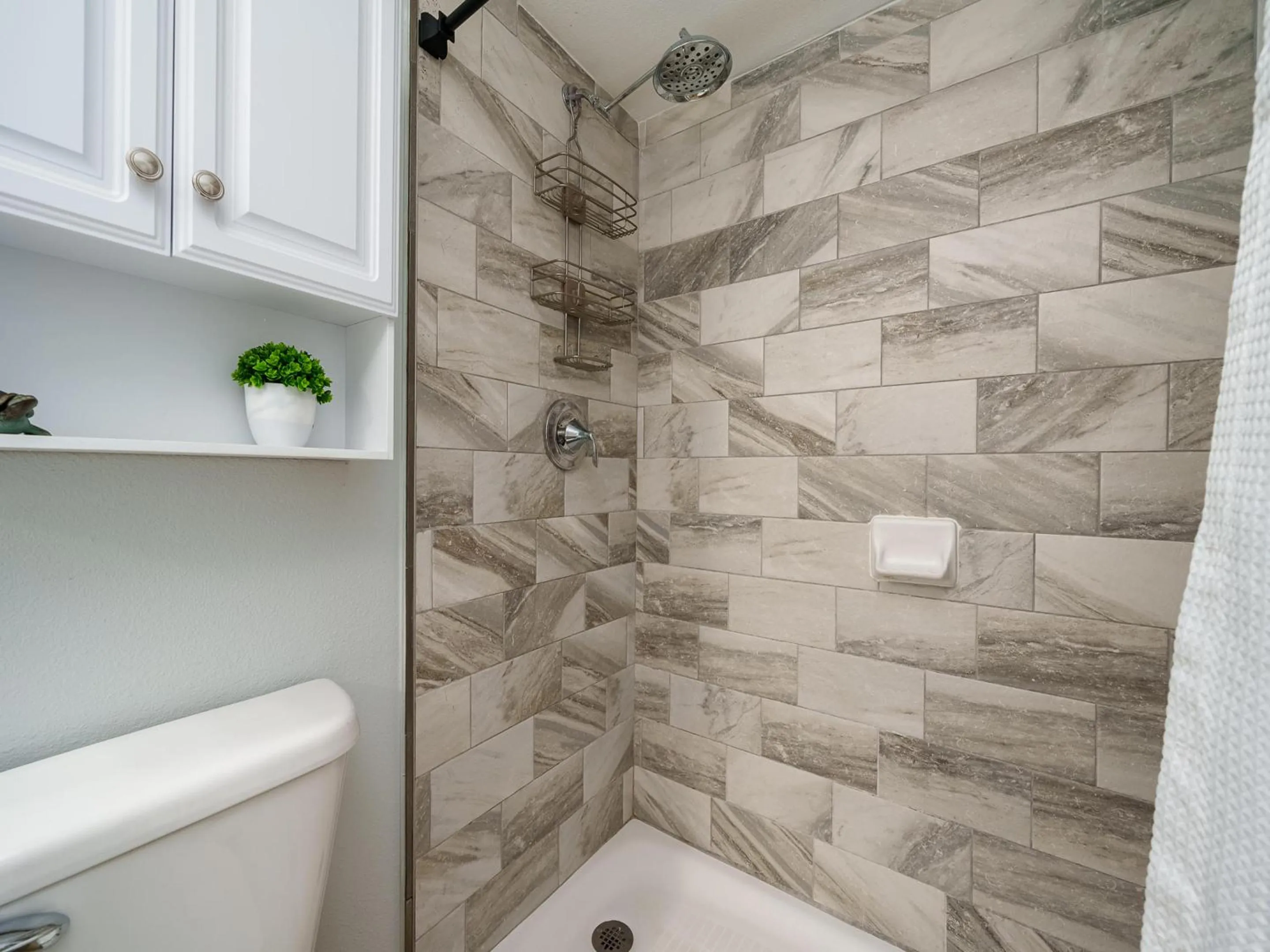 Property building in LR 309 - Ms, Annies Oasis