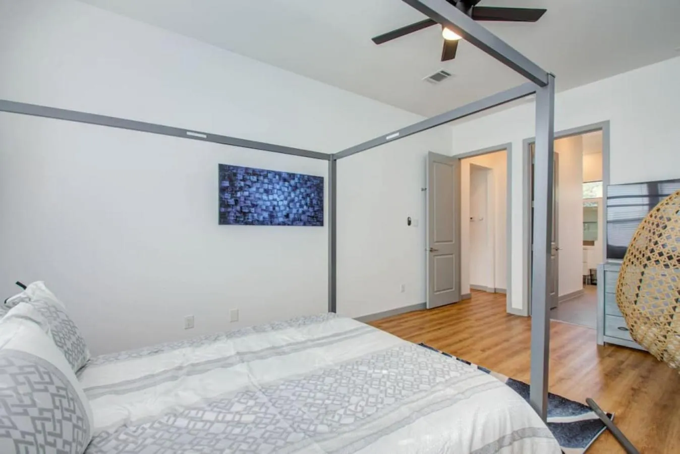 Bedroom, Bed in Modern 4 Bedroom 4 Full Bathroom Near Downtown