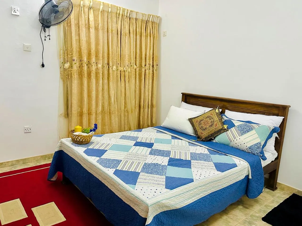 Bed in Sea Breeze Guest House Negombo