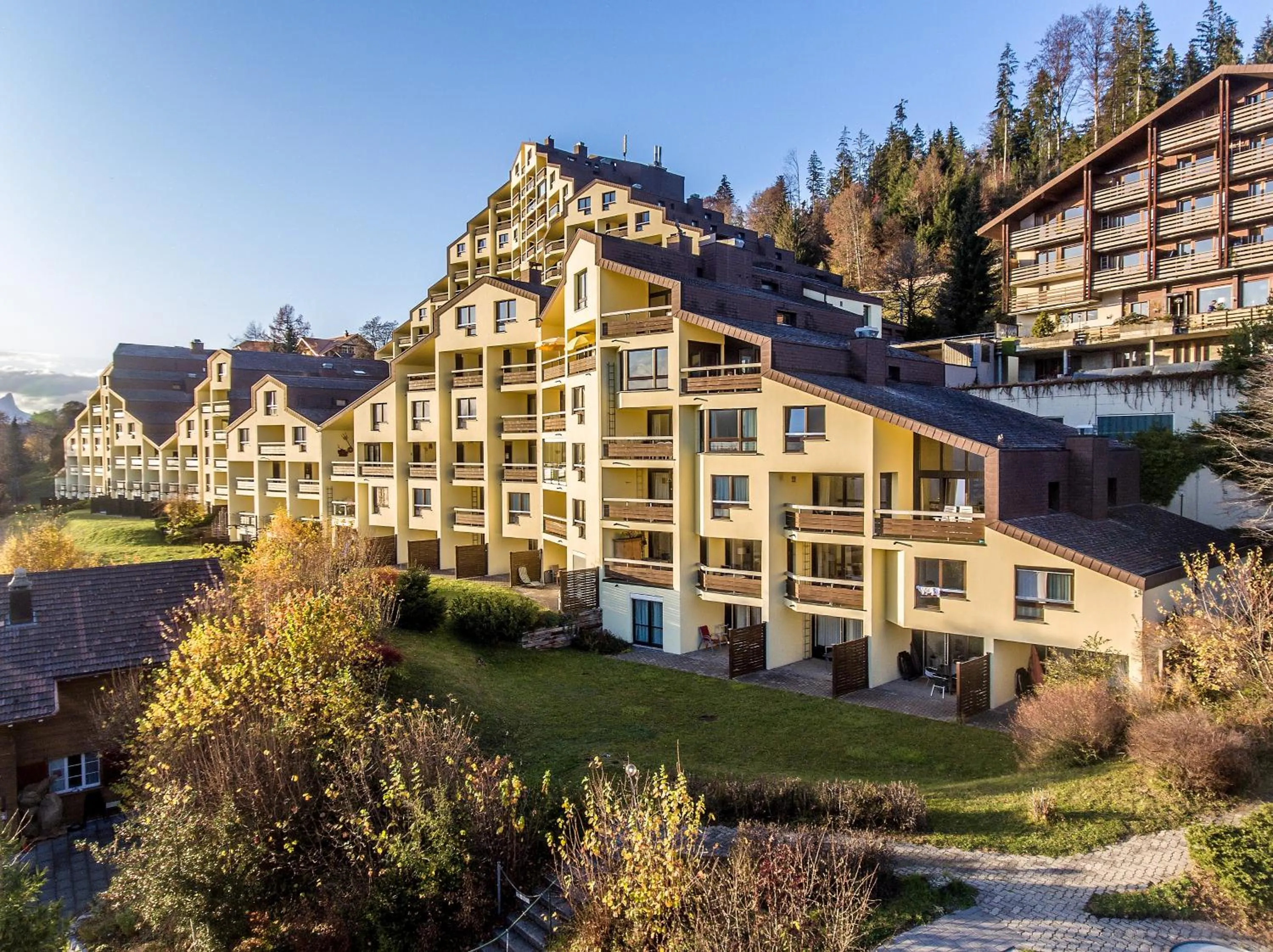 Property building in Apartment Alpenrose 2.5 mit Mitbenutzung SPA & Wellness - GRIWA RENT AG