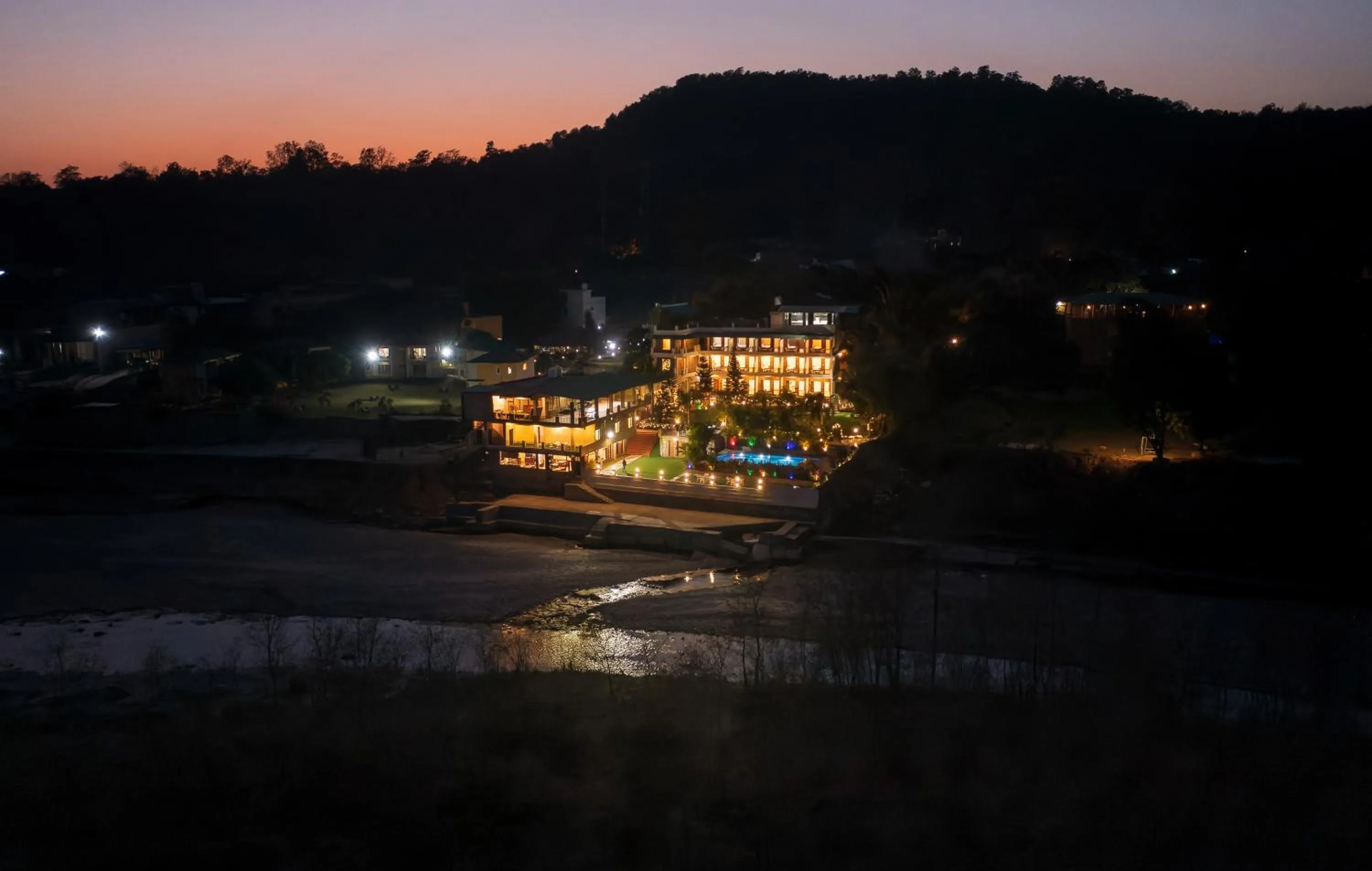 Property building in Dee Fellows Riverside Resort