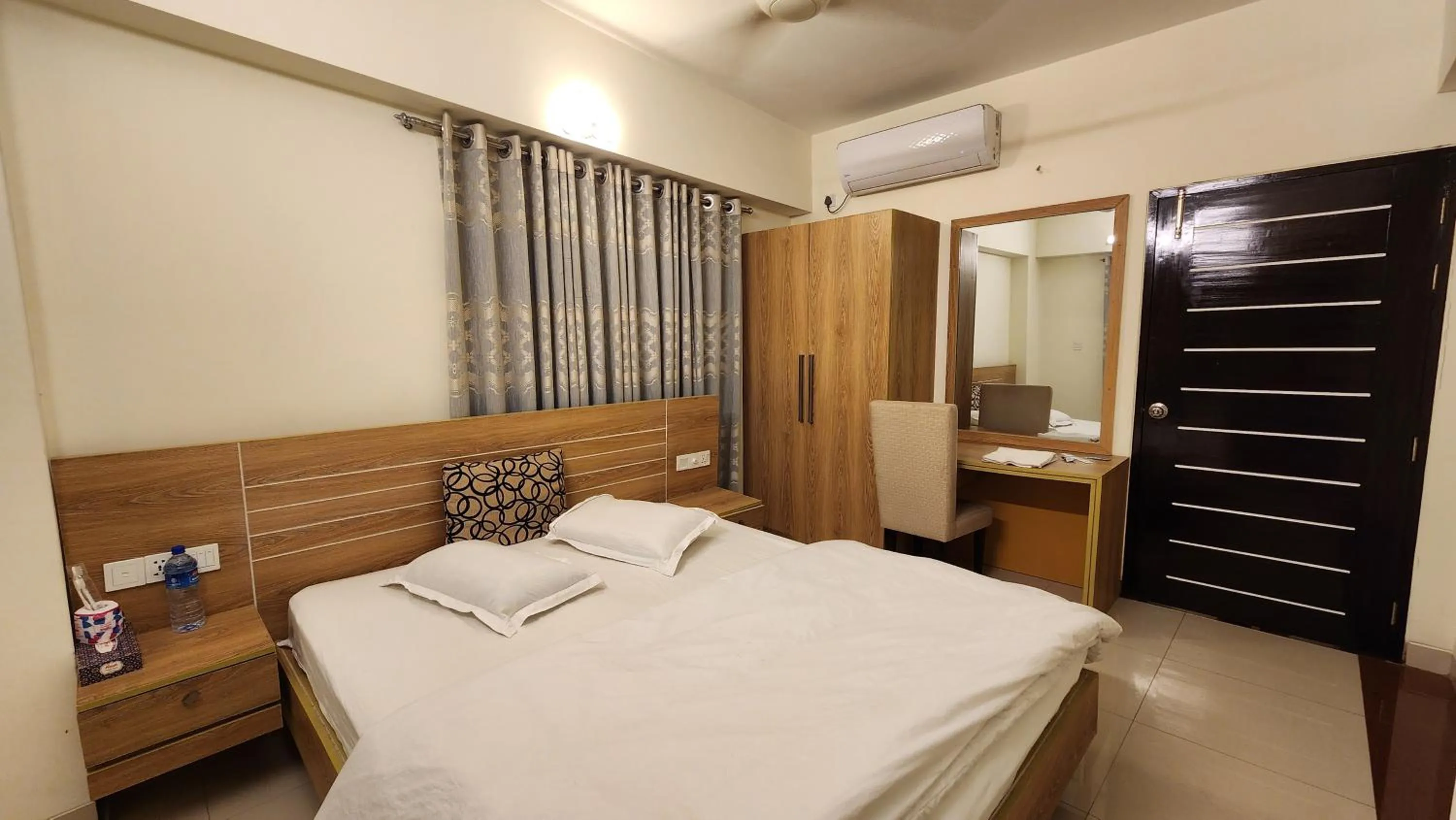 Bed in Hotel Cox Rotana