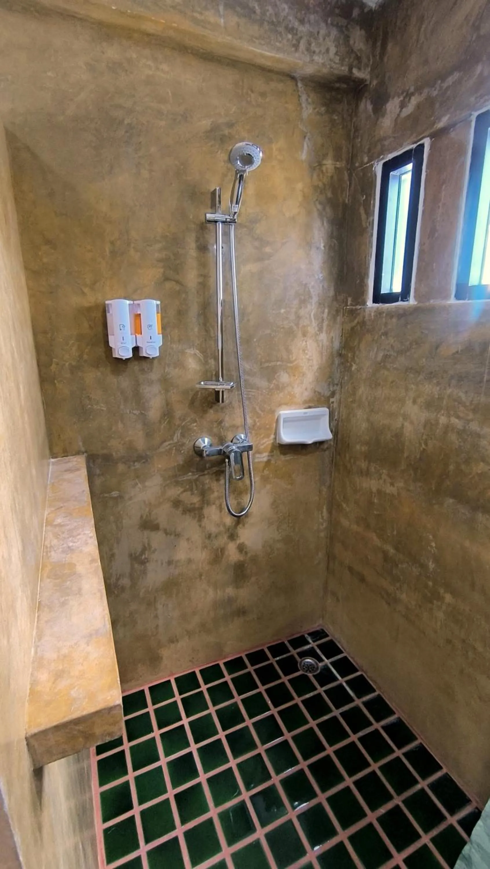 Shower in Southern Comfort Patong