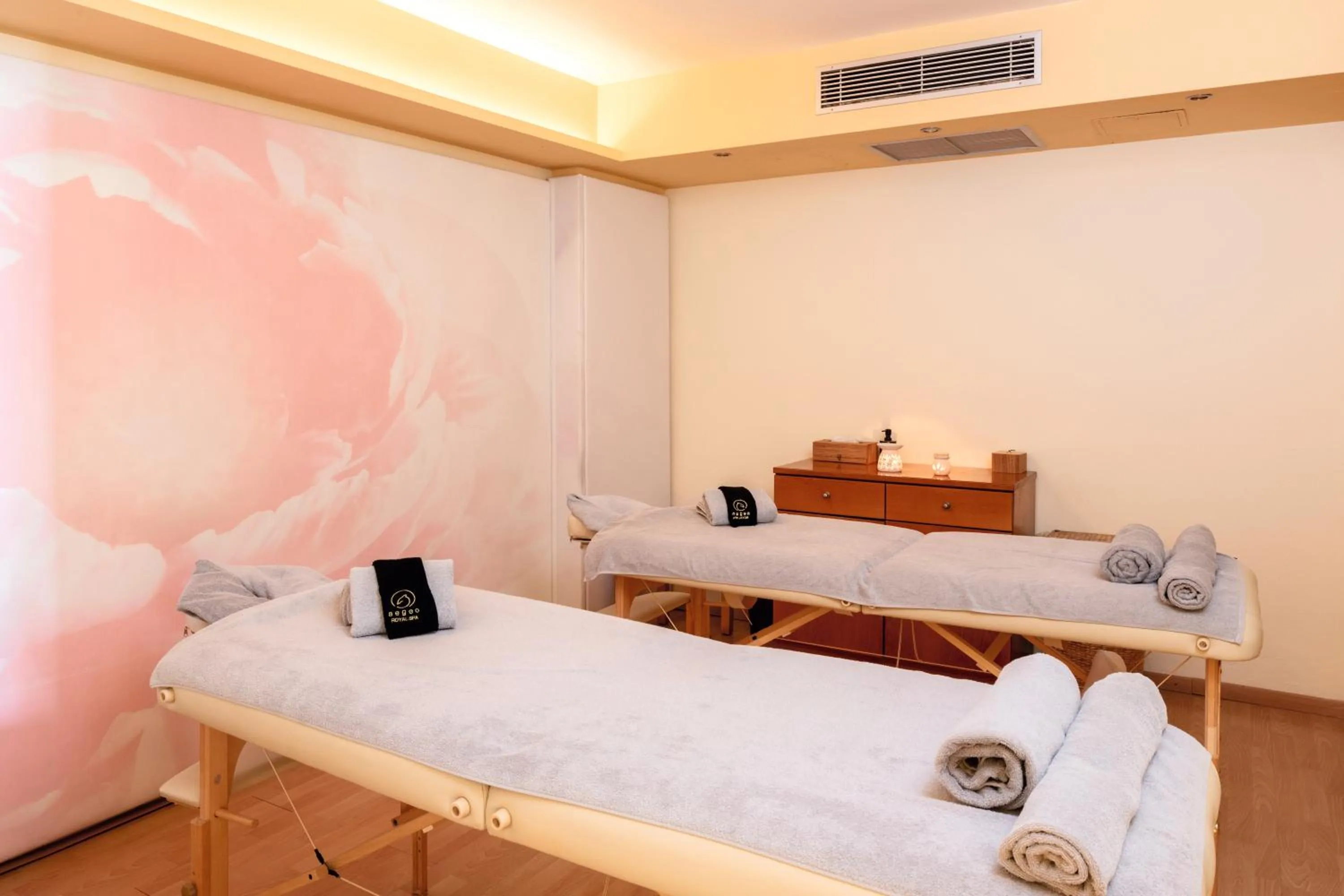 Massage, Bed in Lindos Mare, Seaside Hotel