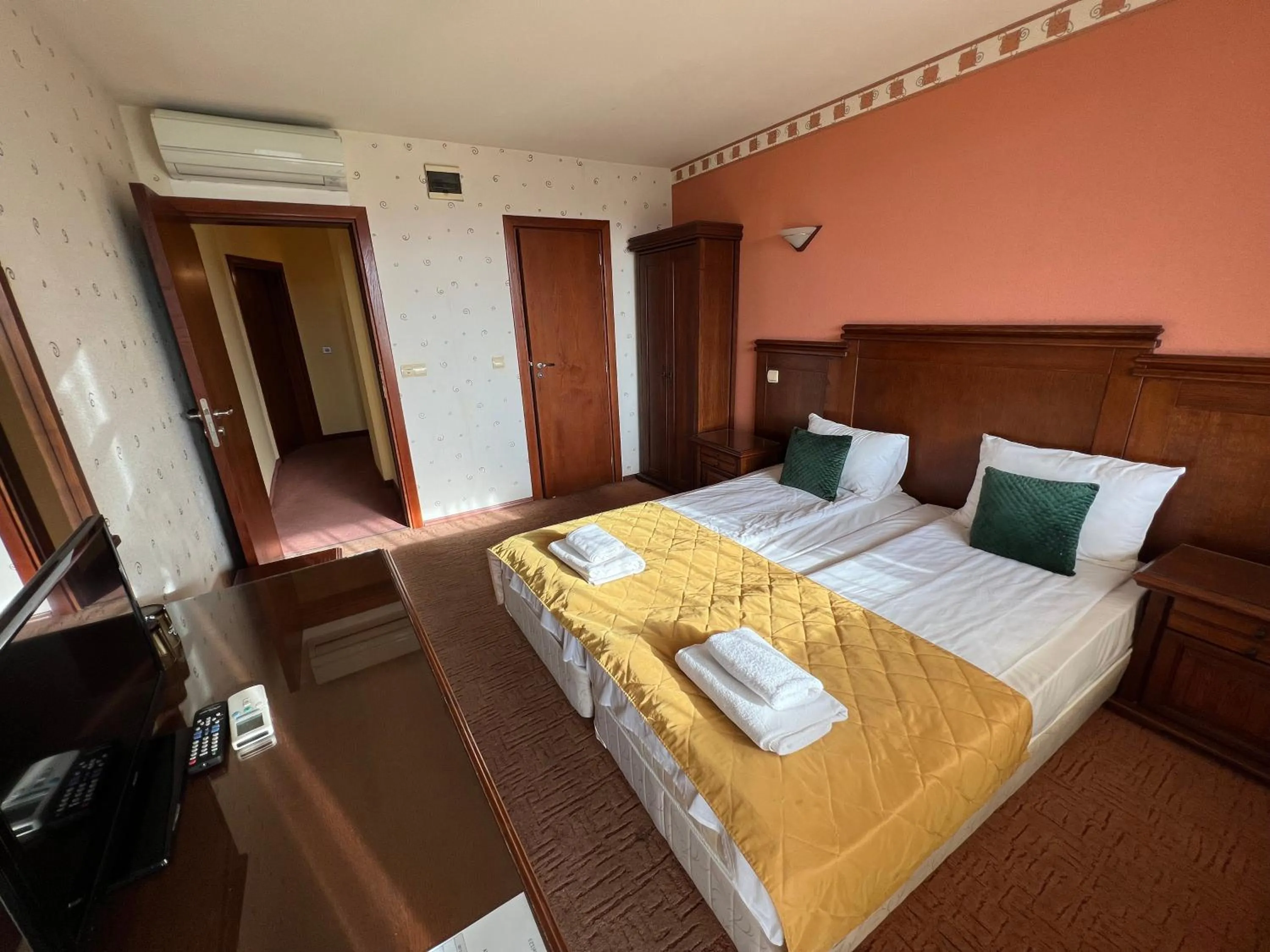 Bed in HOTEL BOLYARI