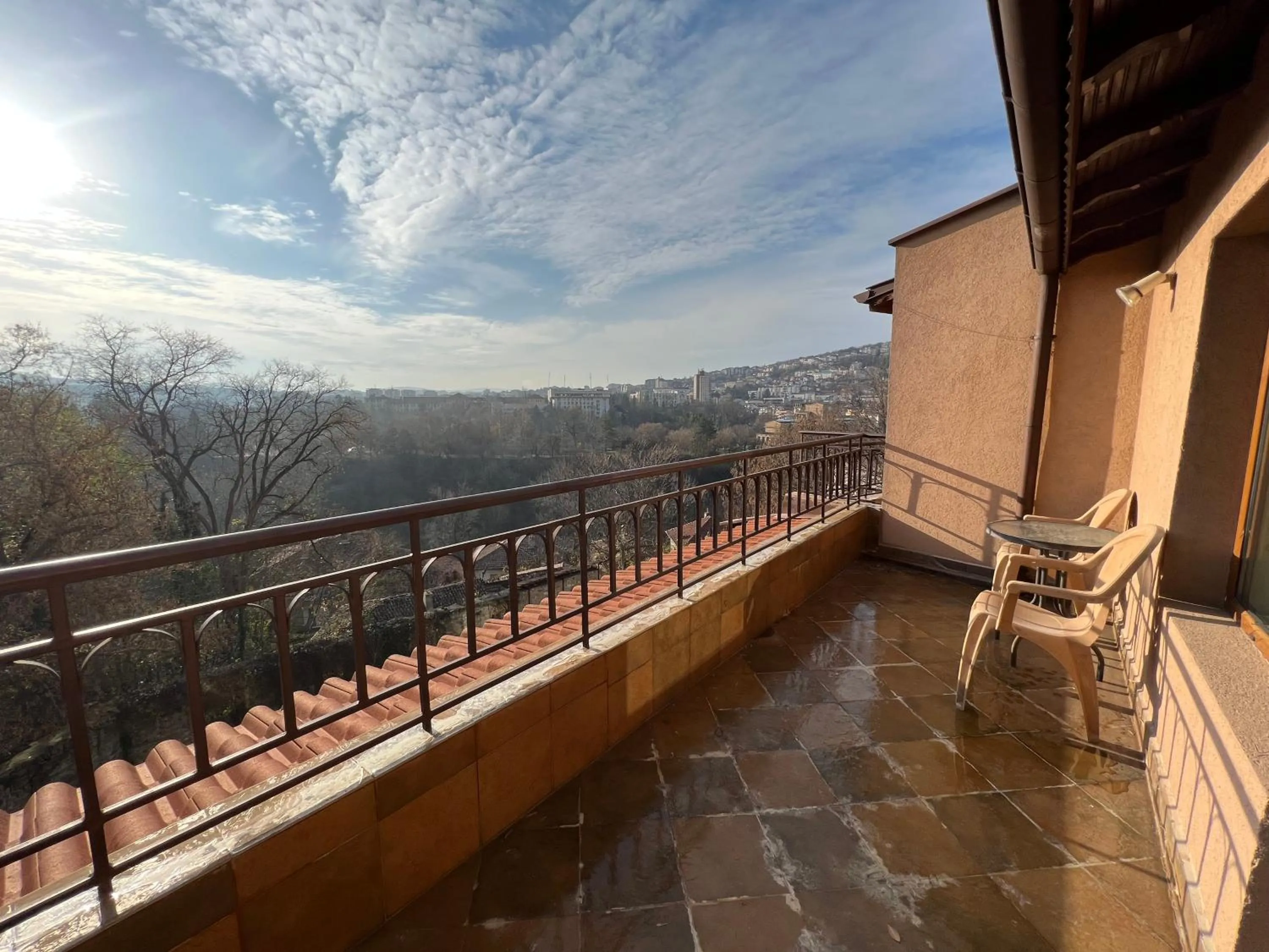 Day in HOTEL BOLYARI