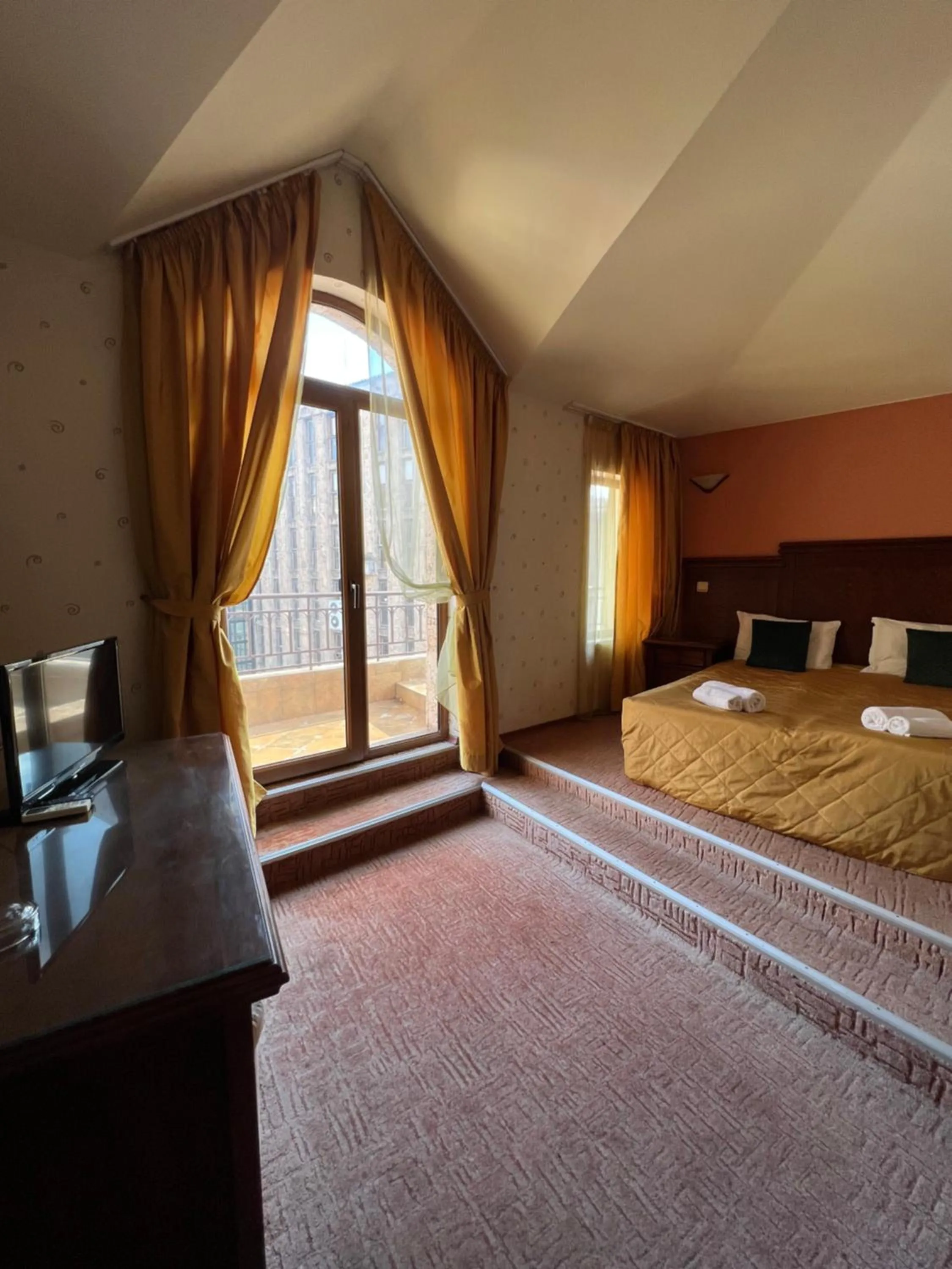 Bed in HOTEL BOLYARI