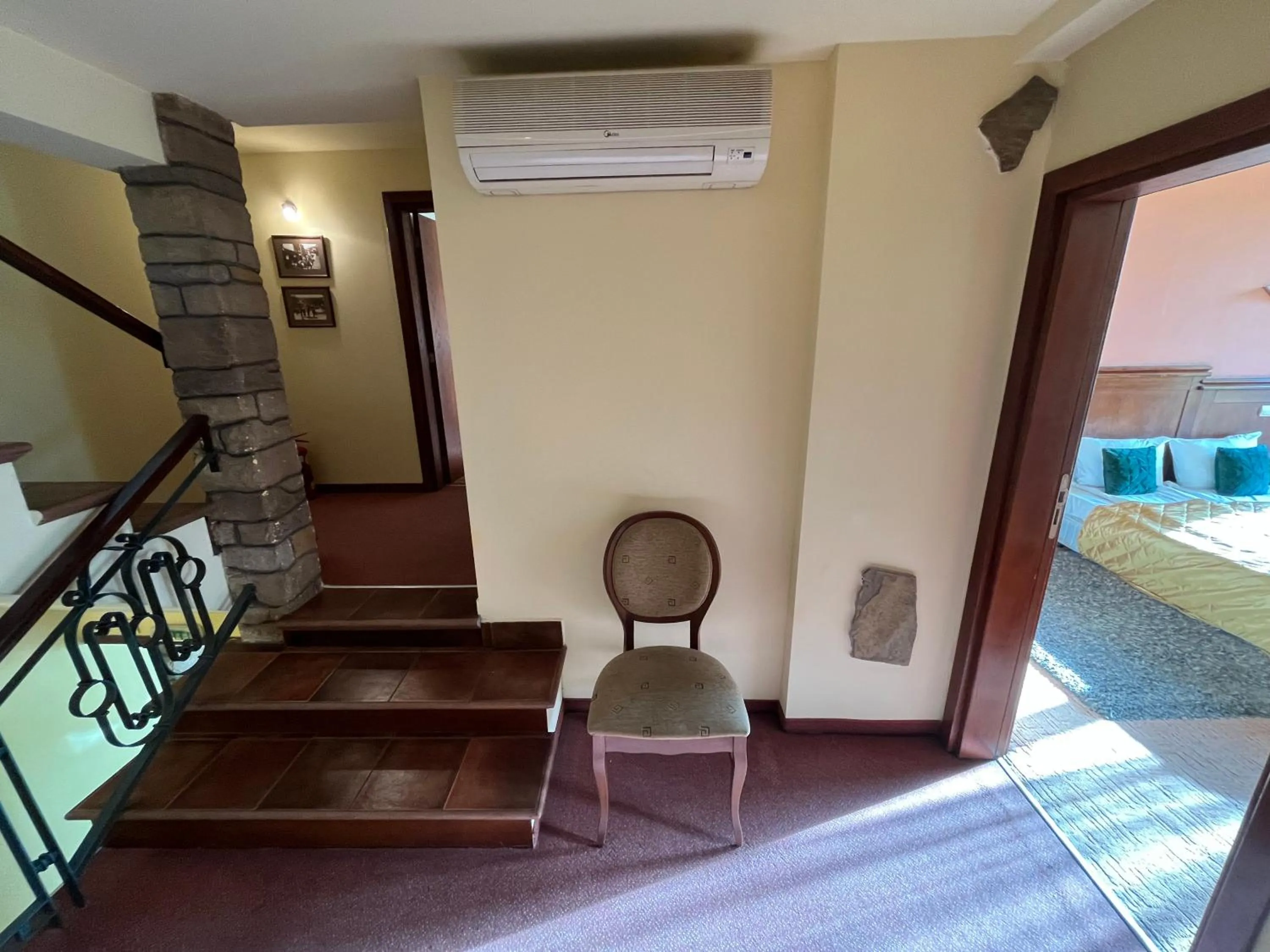 air conditioner in HOTEL BOLYARI