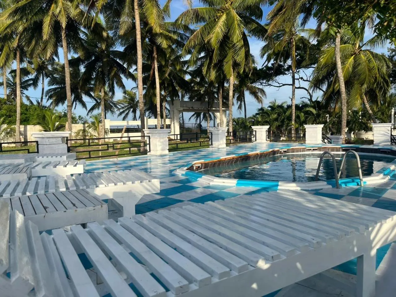 Ceylonta Beach Resort and Spa