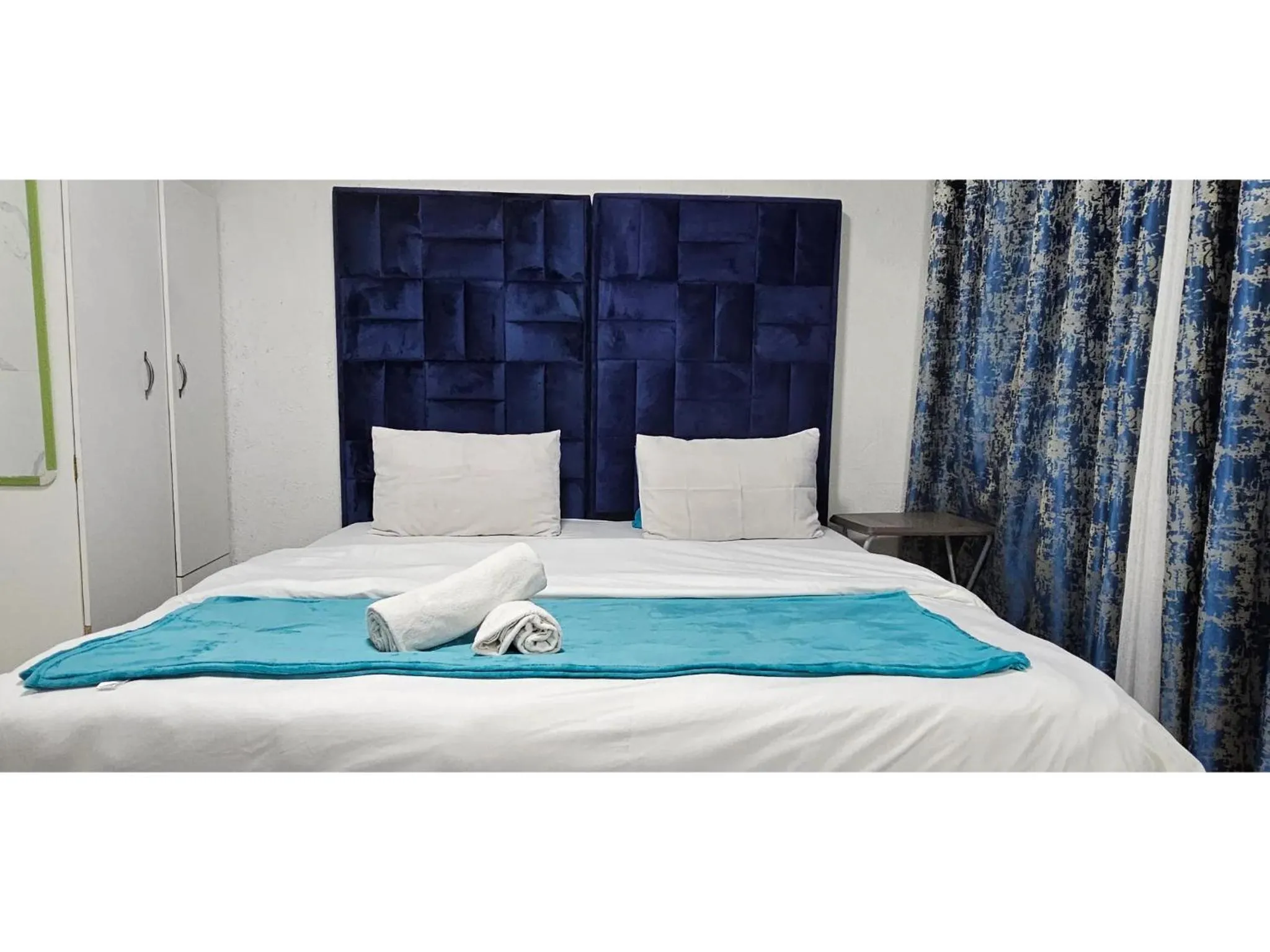 Bed in Goshen Lodge Fitzroy