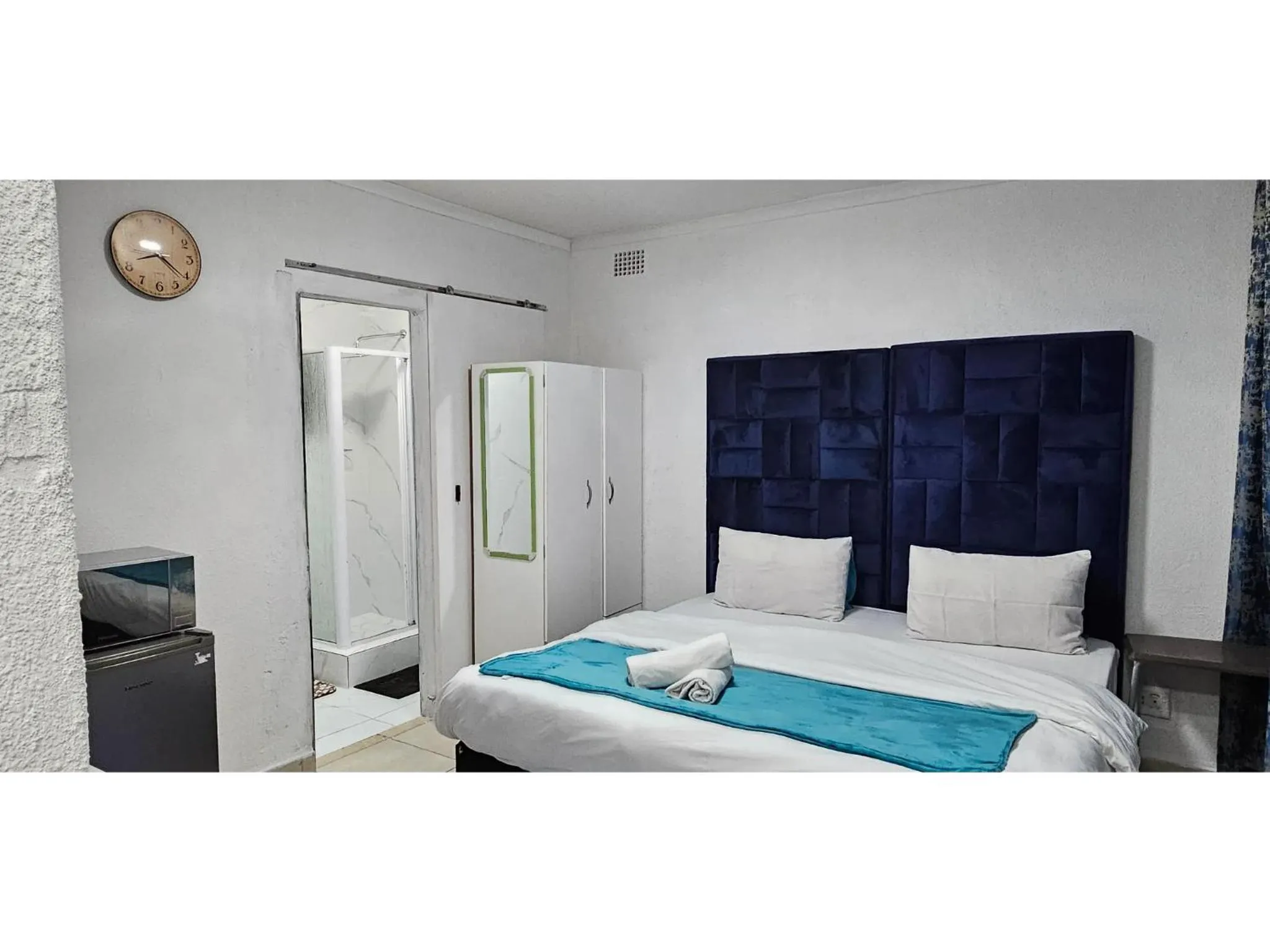 Bed in Goshen Lodge Fitzroy