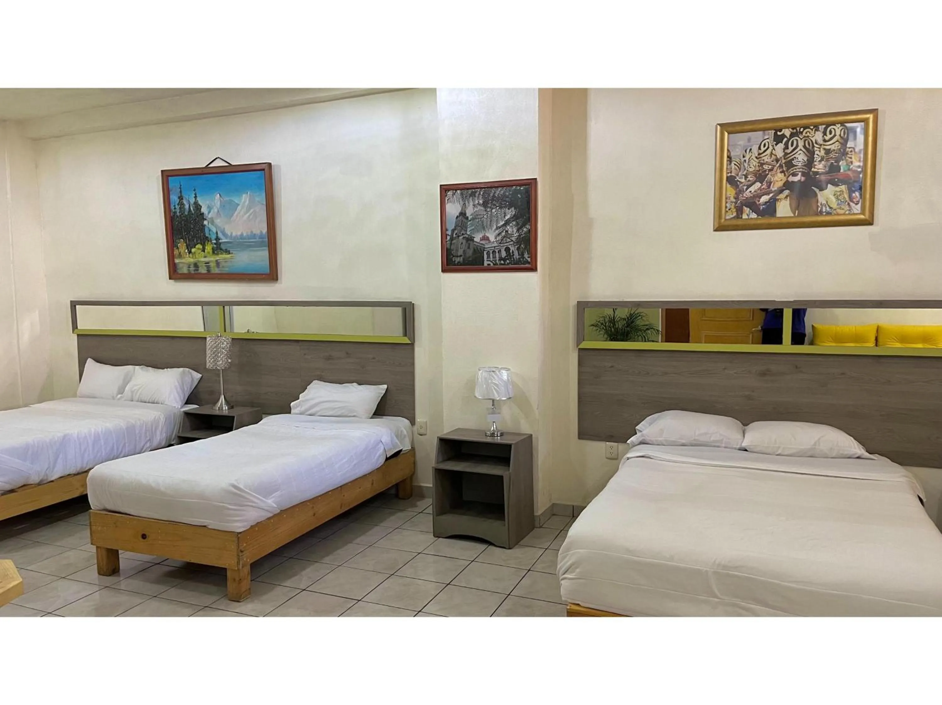 Bedroom, Bed in OYO Hotel Museo Carnaval