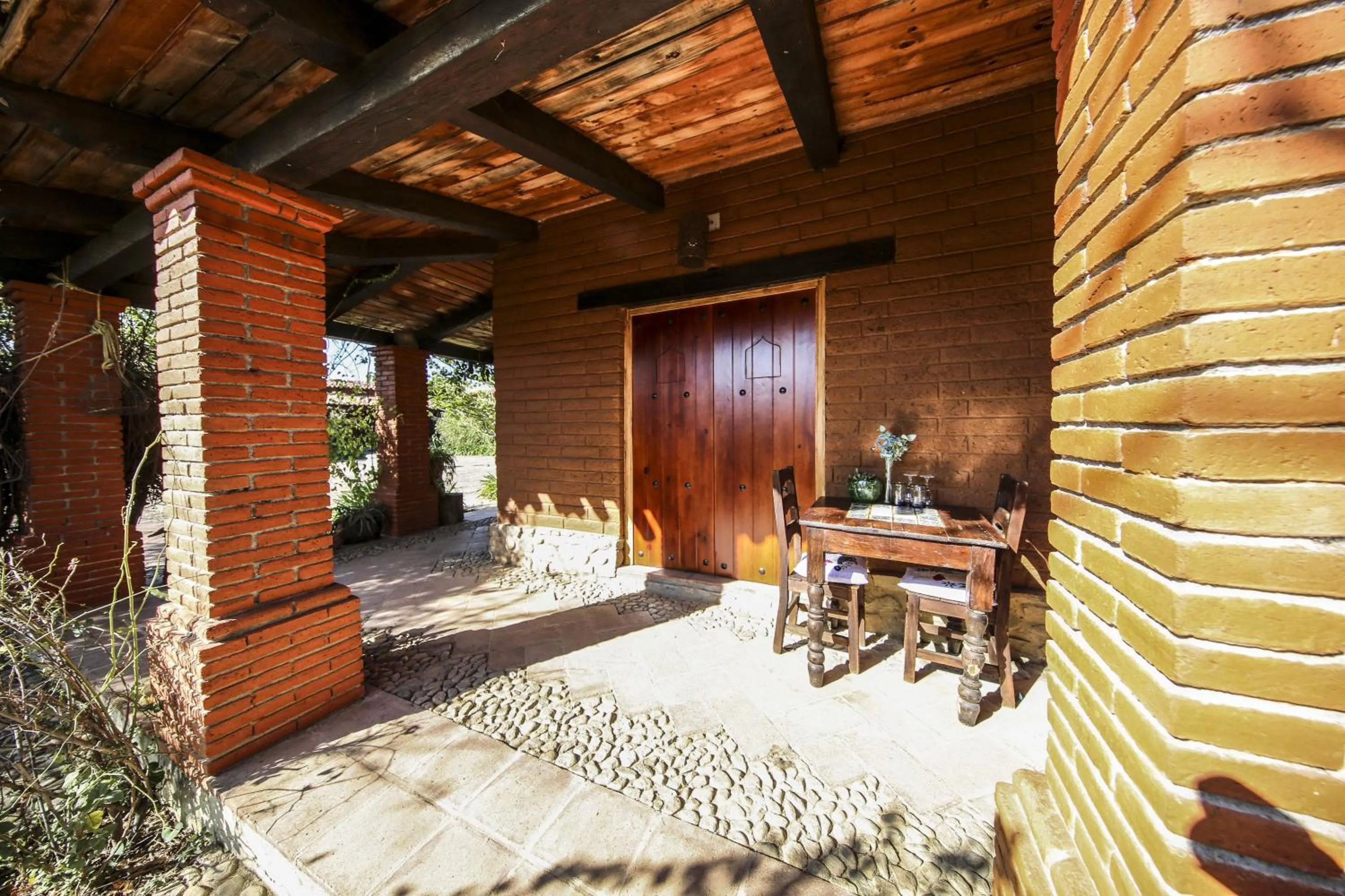 Dining area in Huayápam Yù'ú Lodge