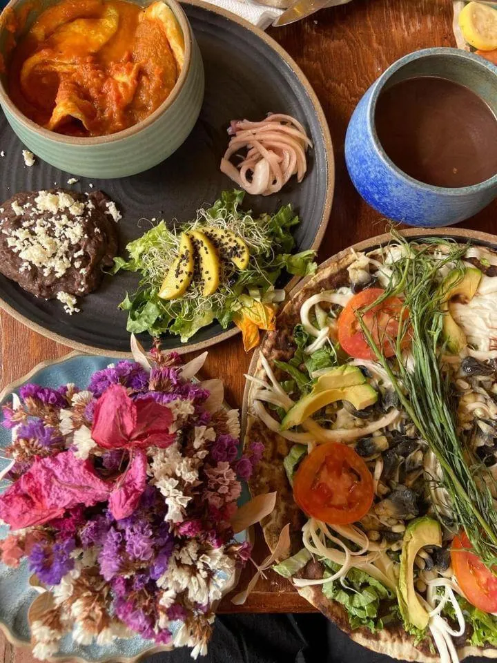 Food and drinks in Huayápam Yù'ú Lodge