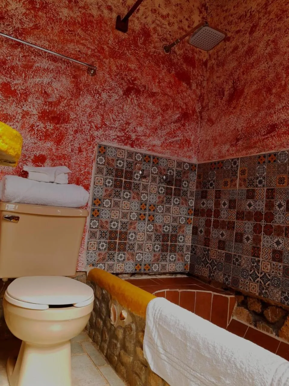 Toilet in Huayápam Yù'ú Lodge