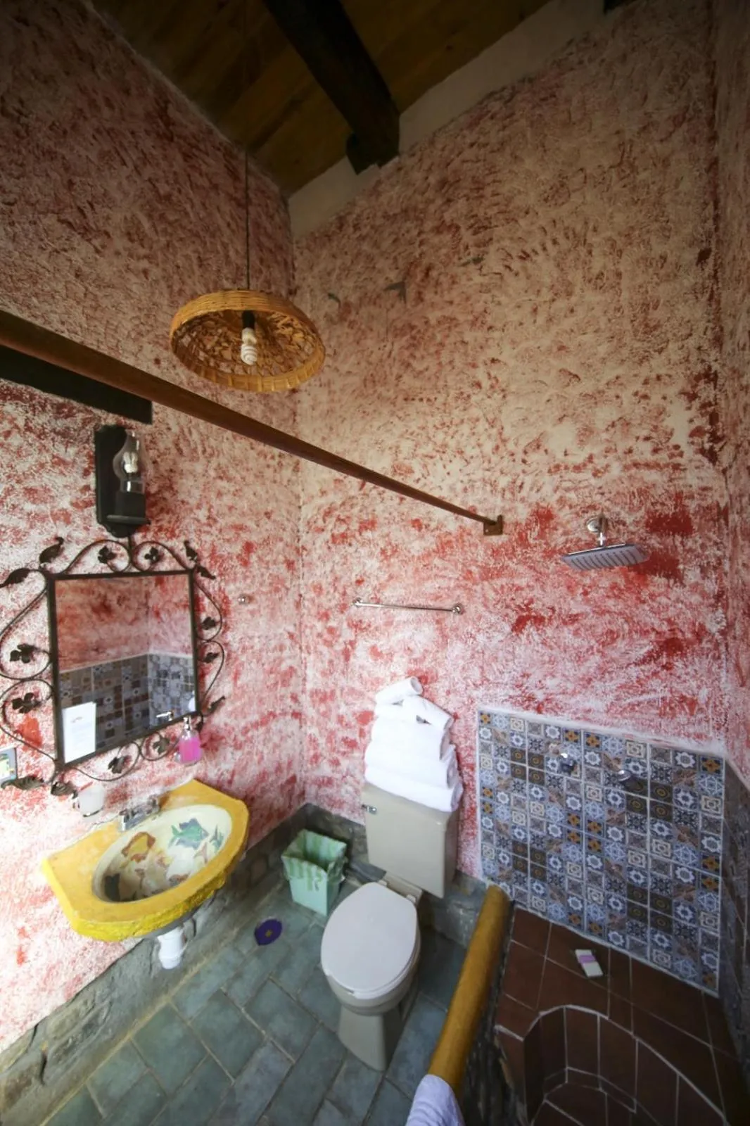 Bathroom in Huayápam Yù'ú Lodge