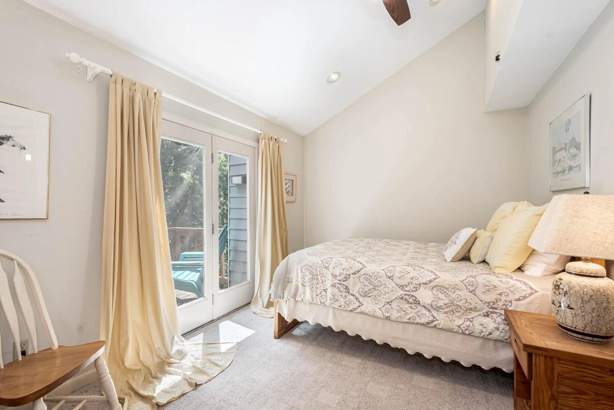Property building, Bed in Villages of Wisp 13 Lakeview Court
