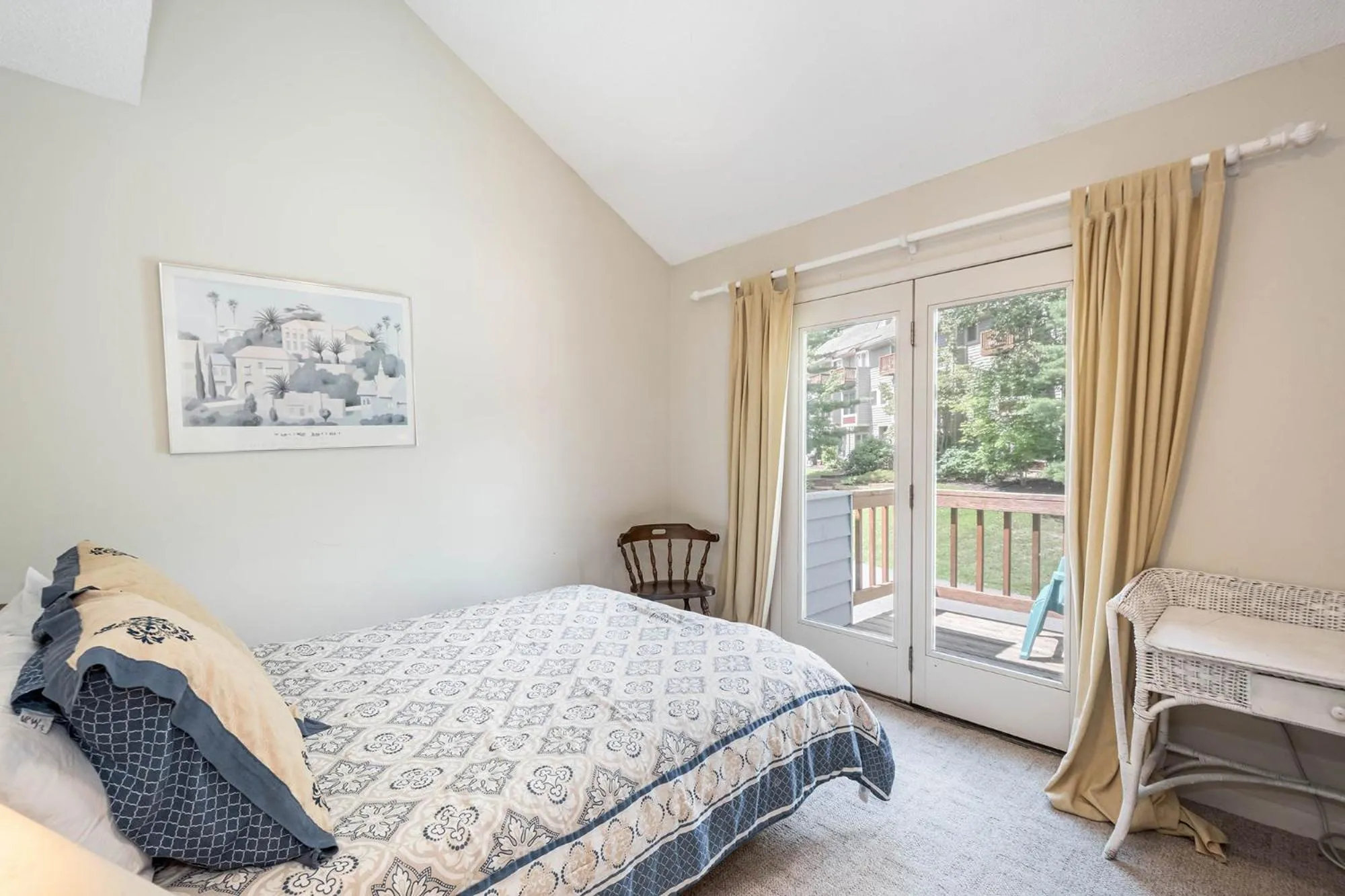 Property building, Bed in Villages of Wisp 13 Lakeview Court