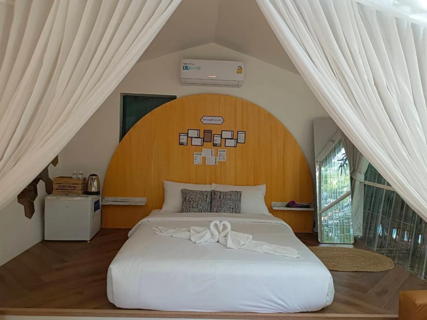 Bedroom, Bed in Baan Nai Baan Nok Resort