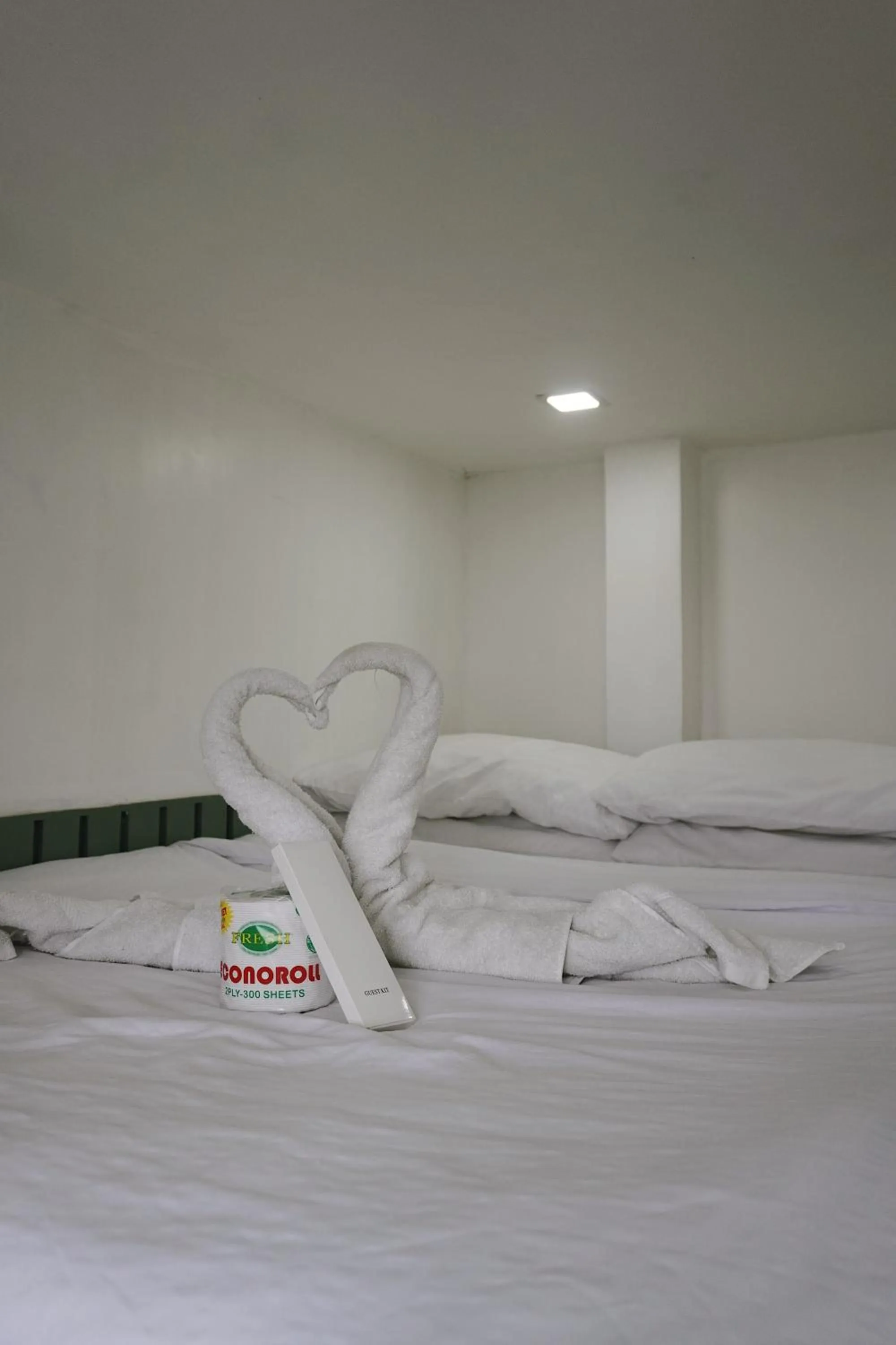 Bed in Cebu Backpackers Hostel