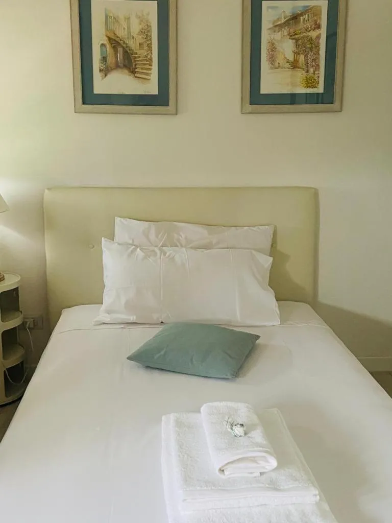 Bedroom, Bed in La terrazza di Nerone