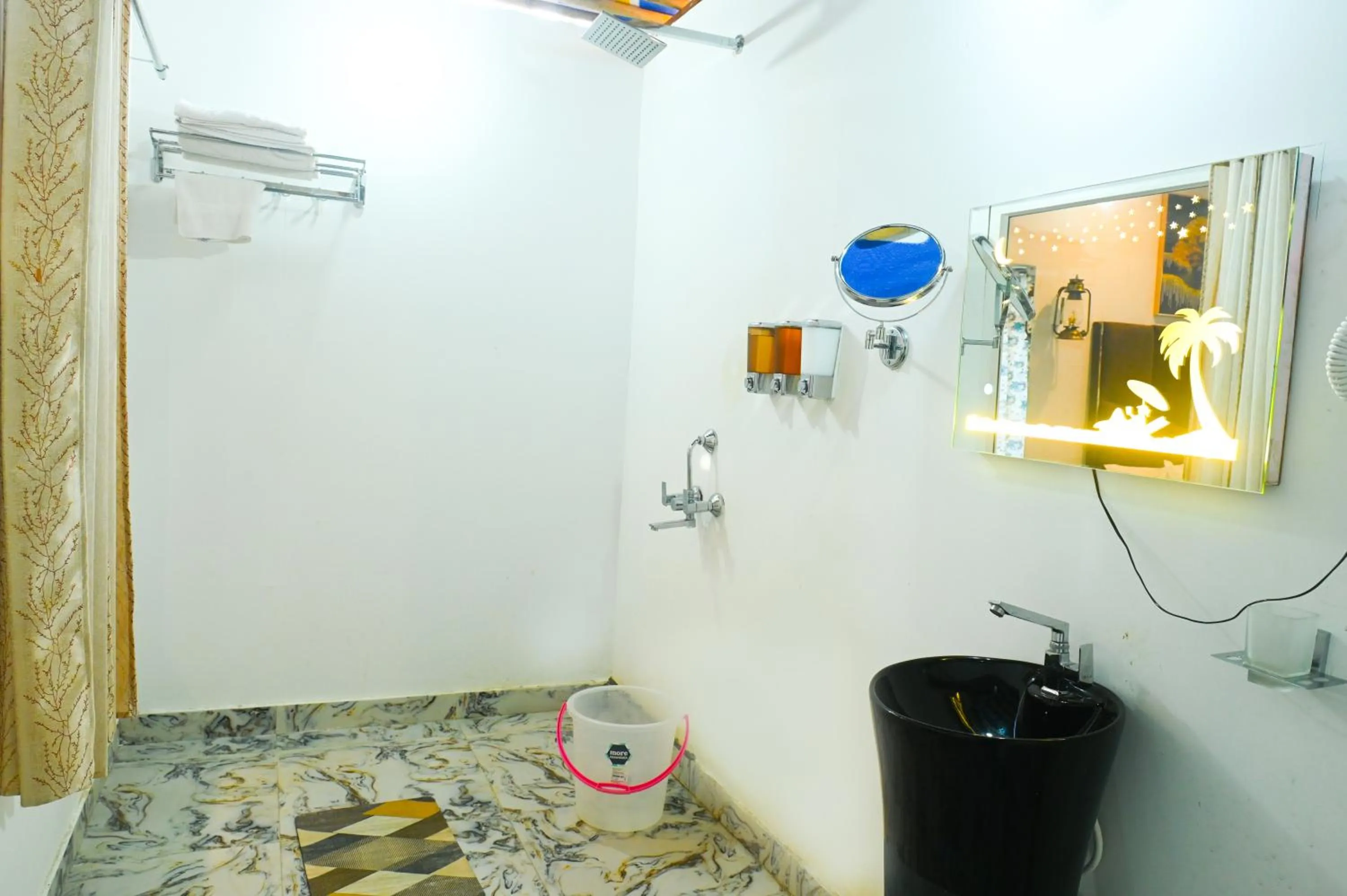 Shower in SUNBATH beach EXOTICA