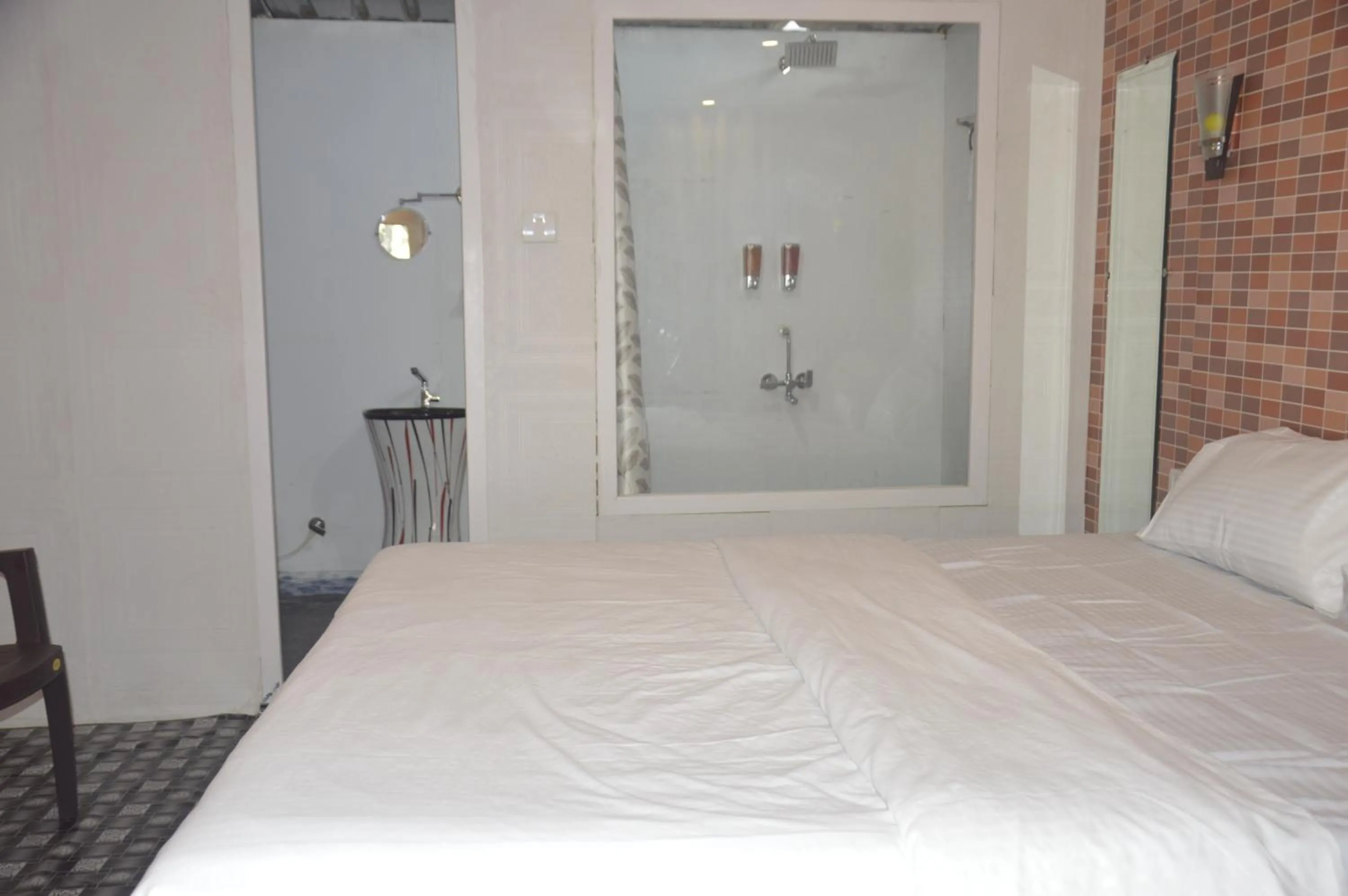 Bed in SUNBATH beach EXOTICA