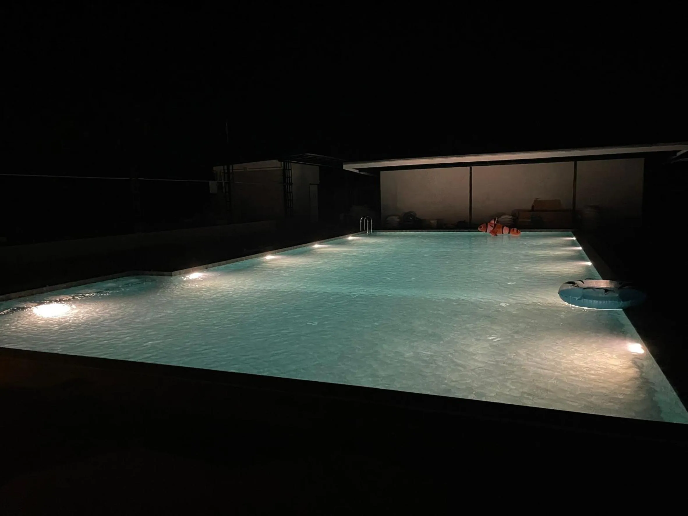 Swimming pool in Yaowarate Sport Club and Resort ไร่เยาวเรศ