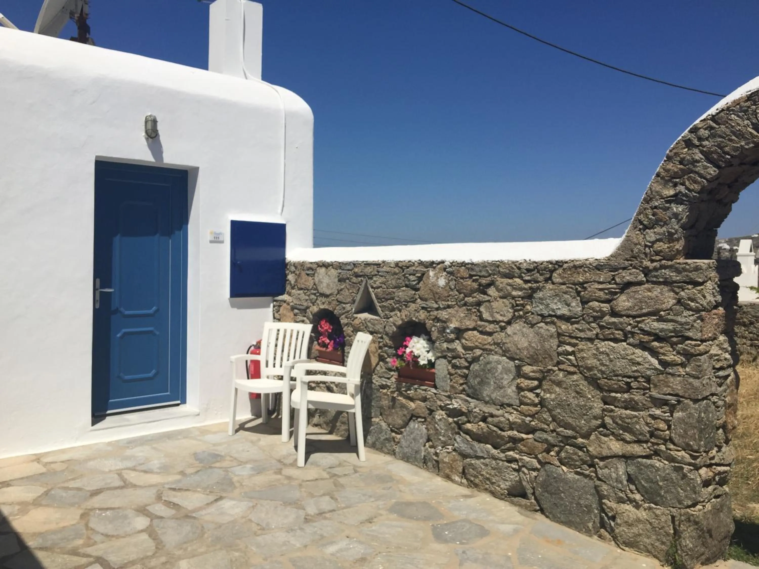 Property building in Hotel Spanelis