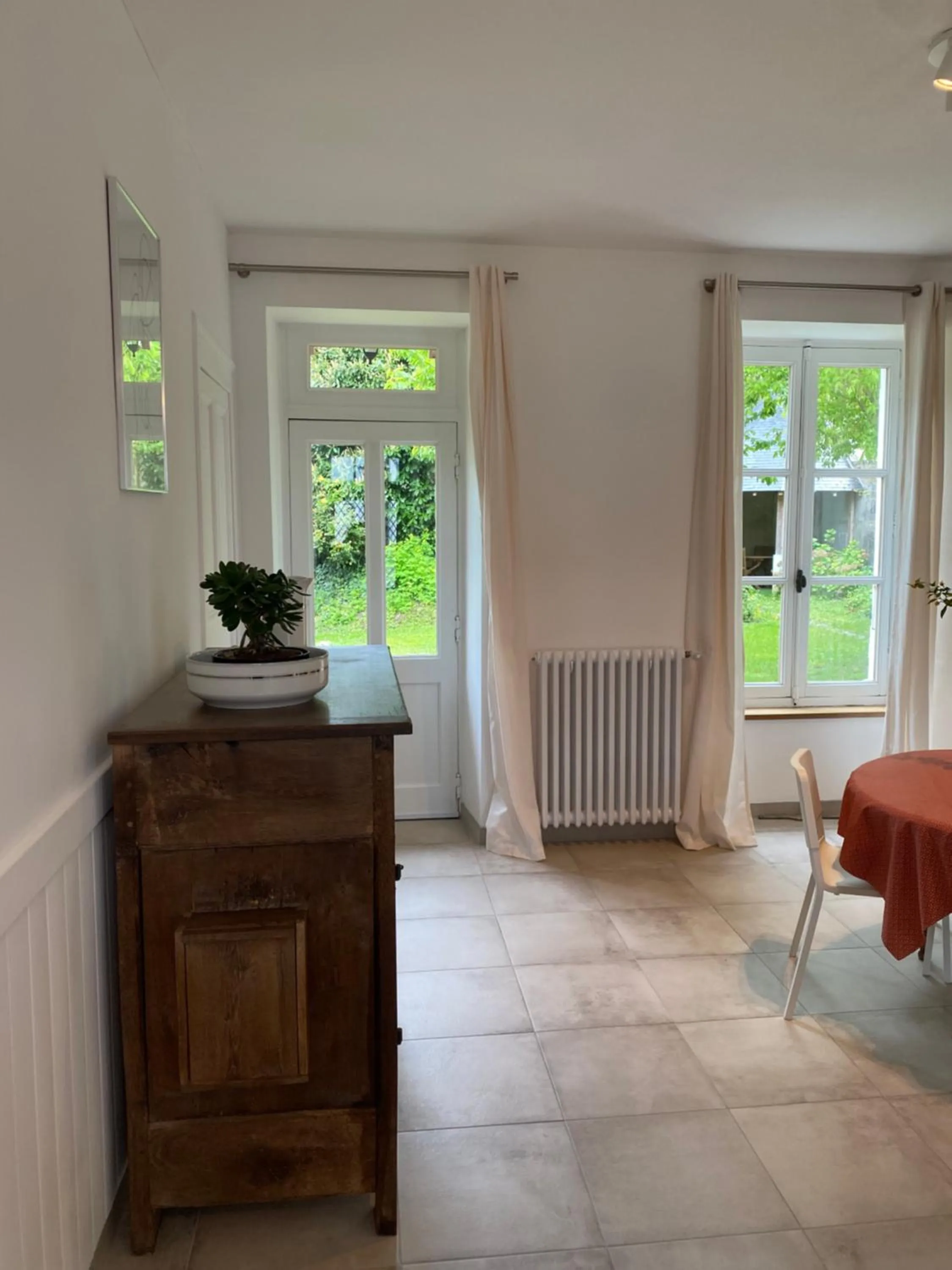 Dining area in Clos des Chardons - Le Jardin