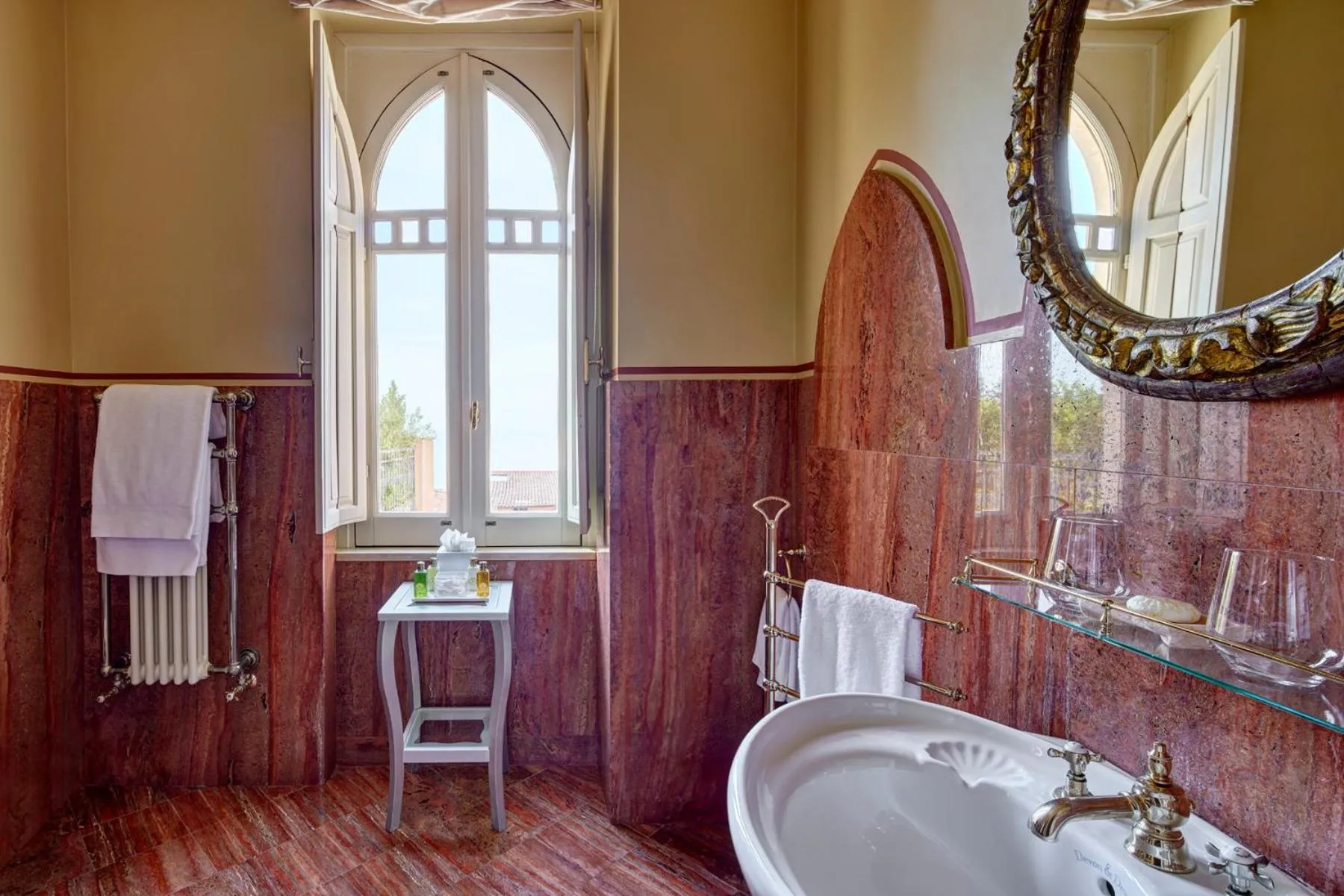 Bathroom in El Jebel