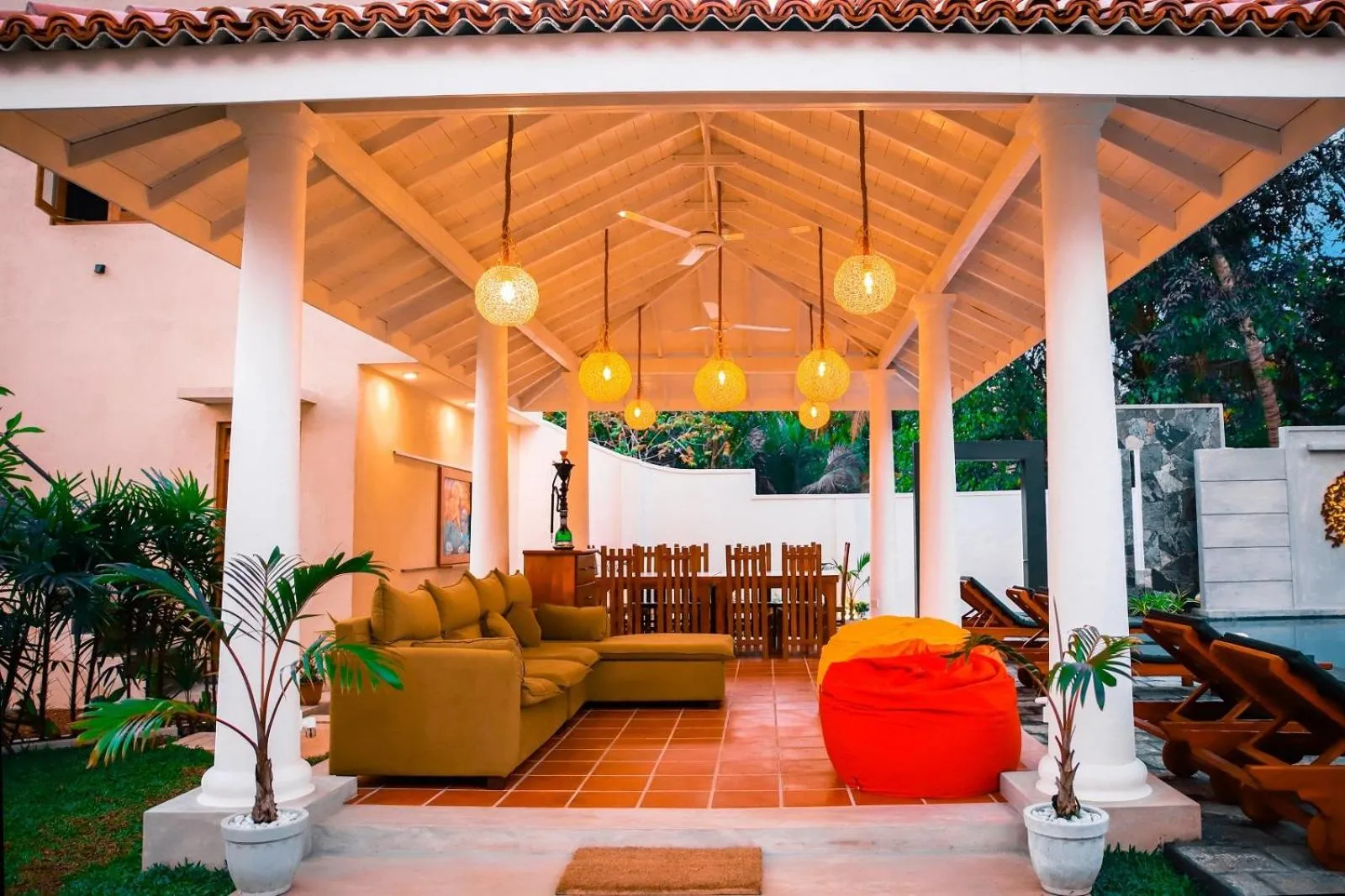 Restaurant/places to eat in Tree of Life Resort