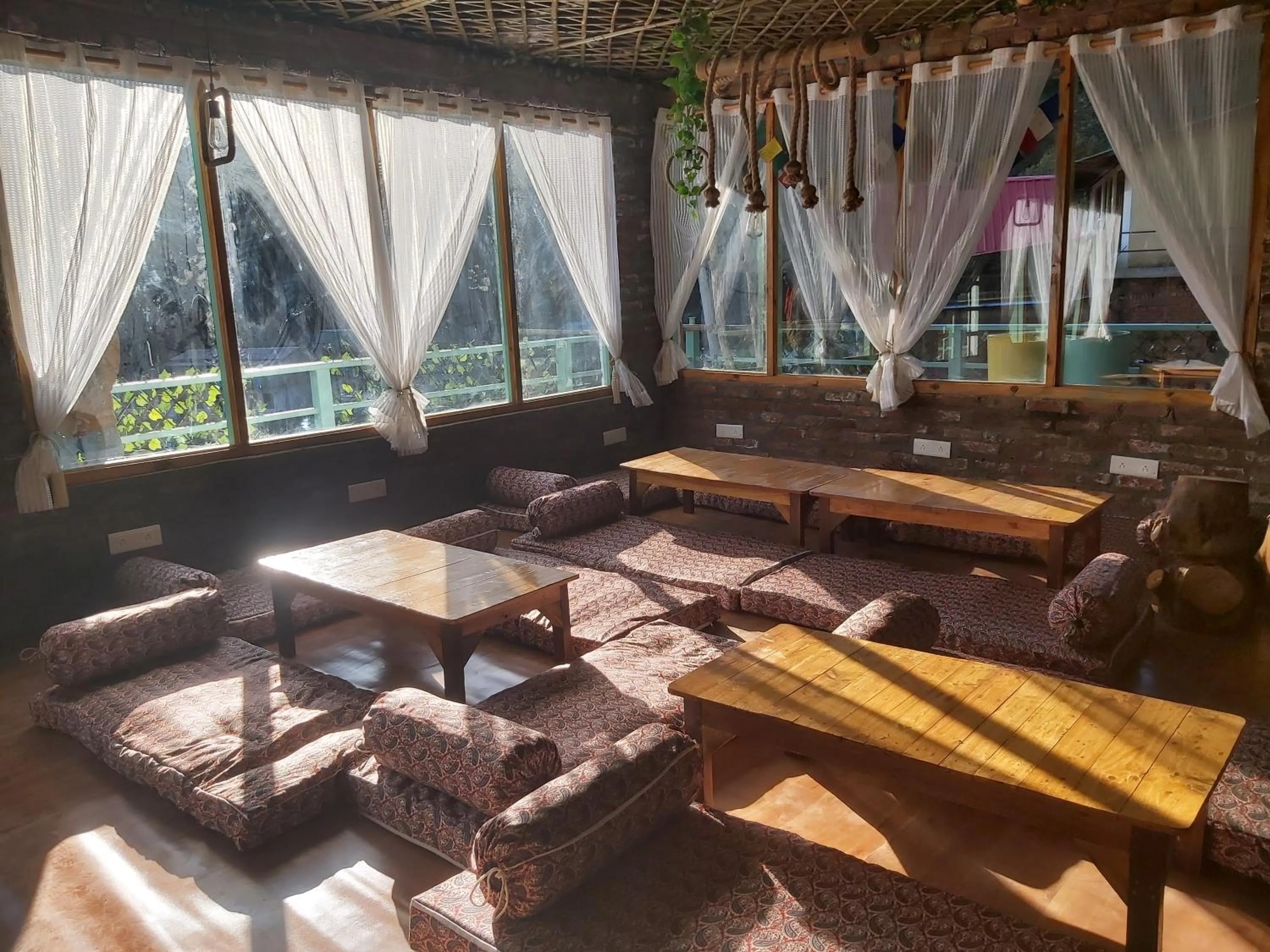 Restaurant/places to eat in The Bunker House