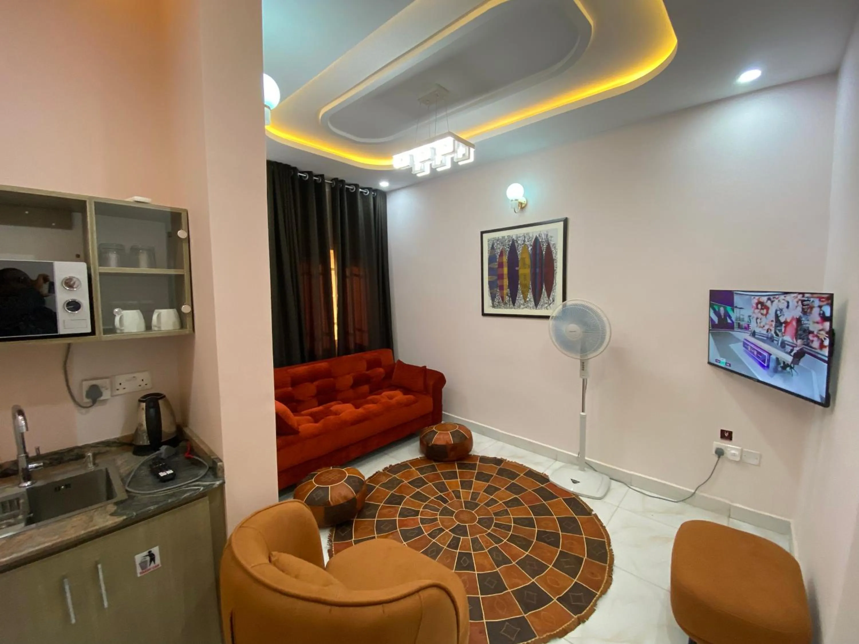 TV and multimedia in C7 Hazelwood Residence & Suites