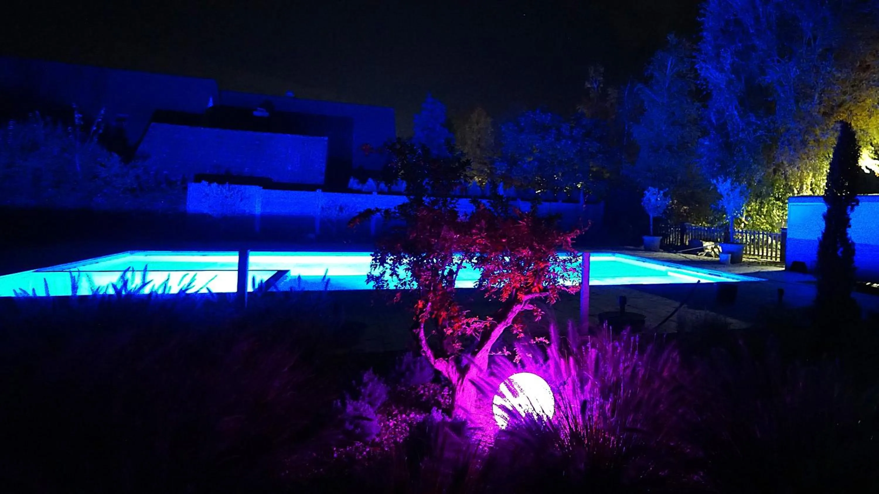 Garden in Colors Holiday Hotel