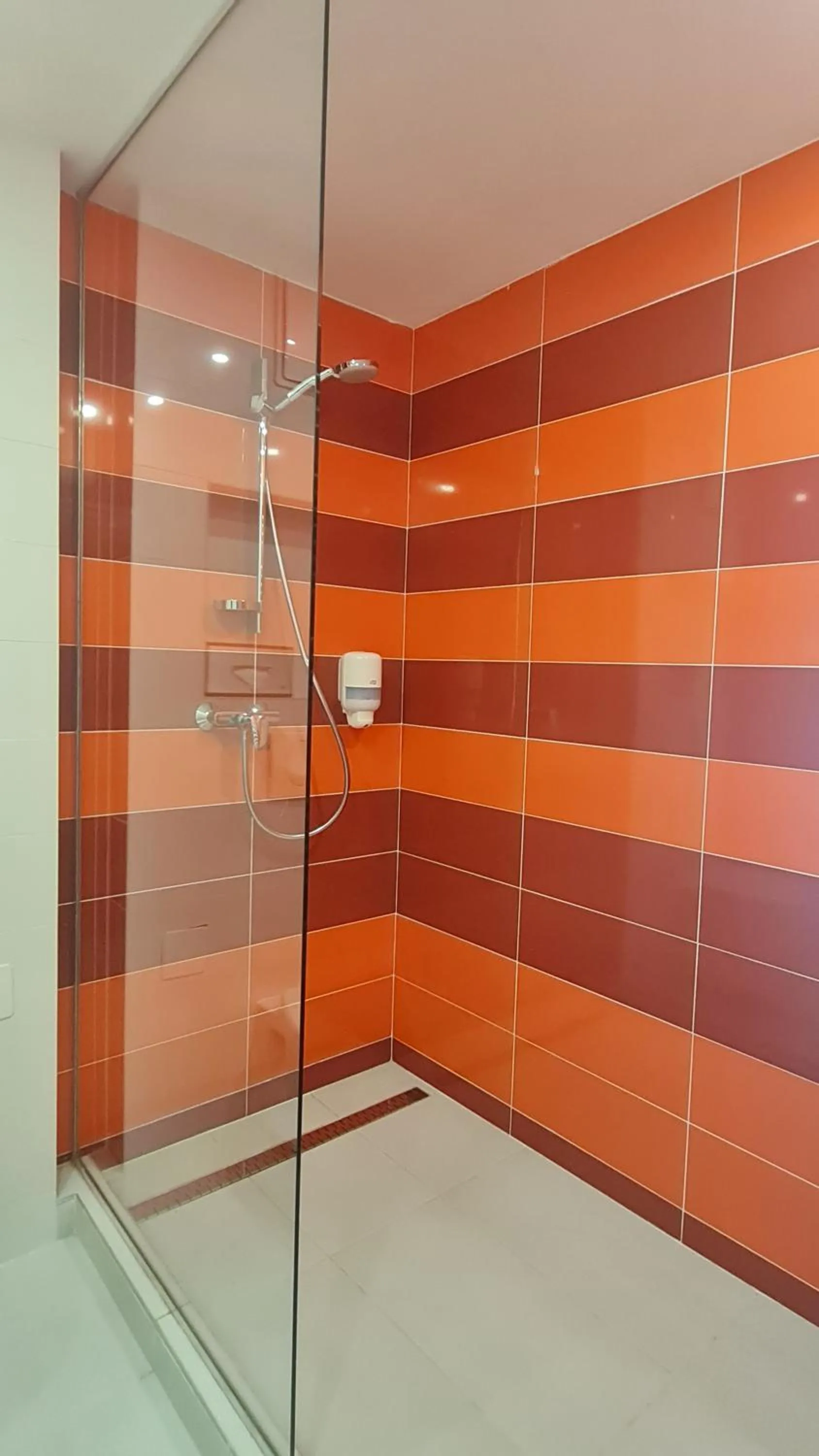 Shower in Colors Holiday Hotel