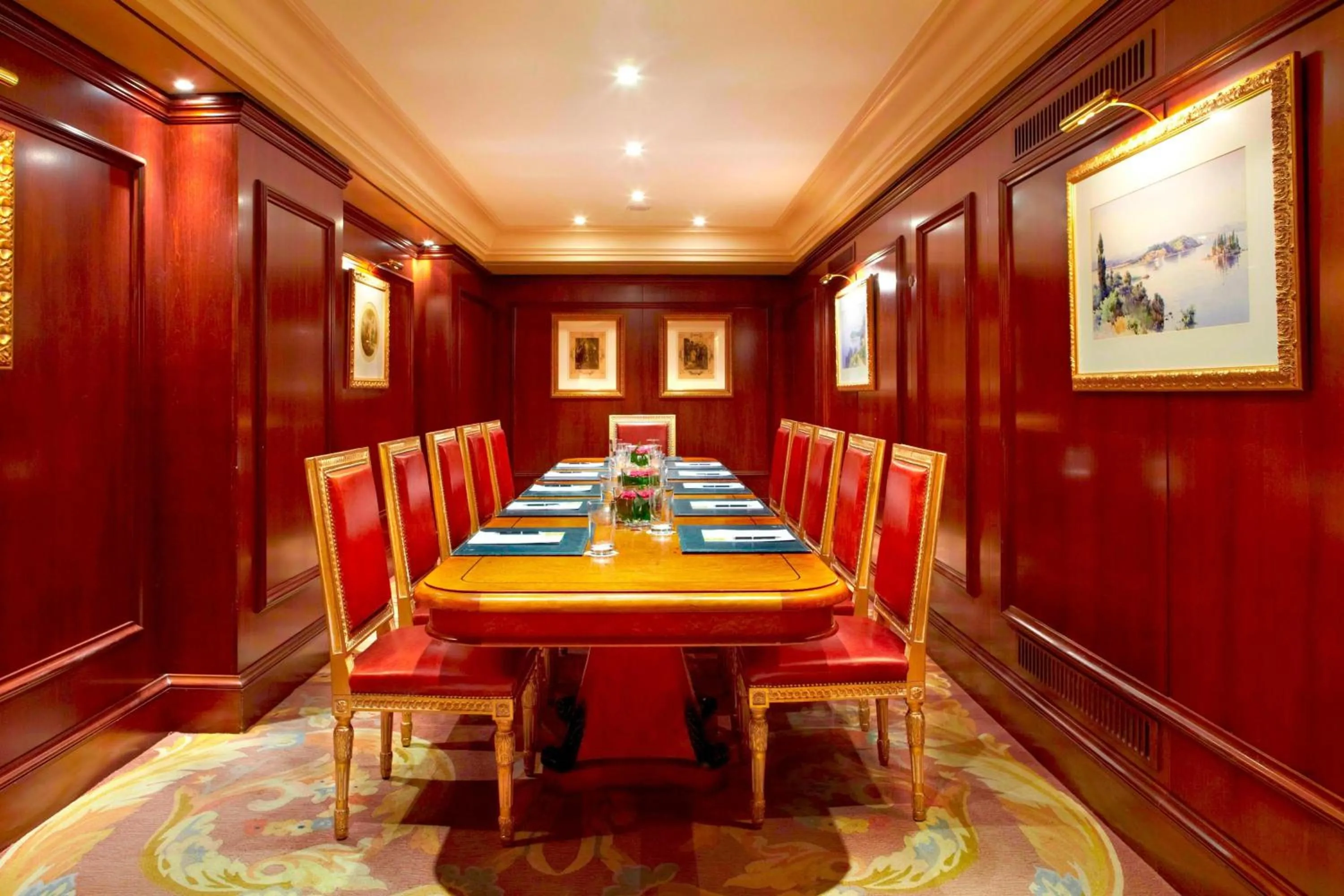 Meeting/conference room in Hotel Grande Bretagne, a Luxury Collection Hotel, Athens