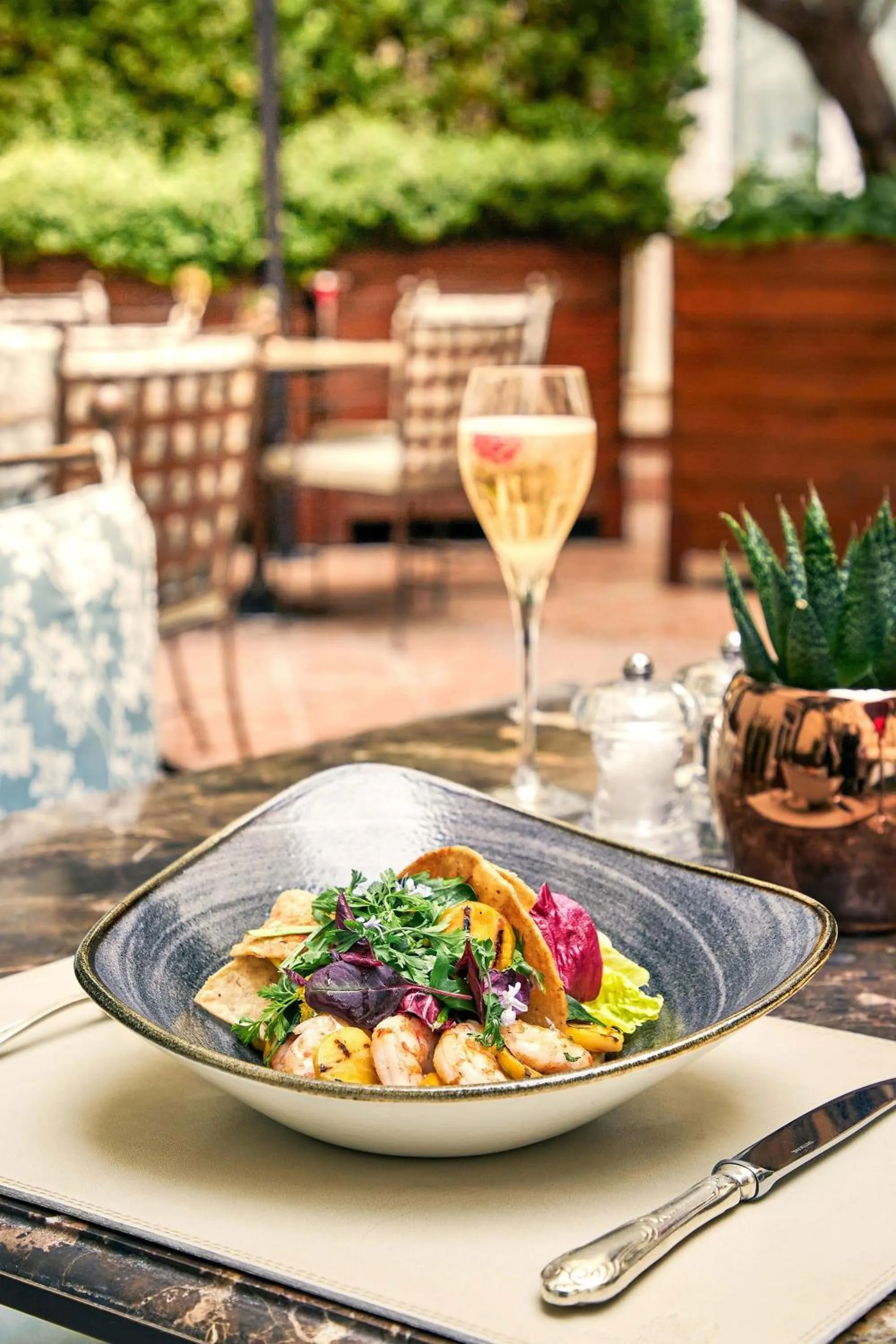 Lounge or bar in Hotel Grande Bretagne, a Luxury Collection Hotel, Athens