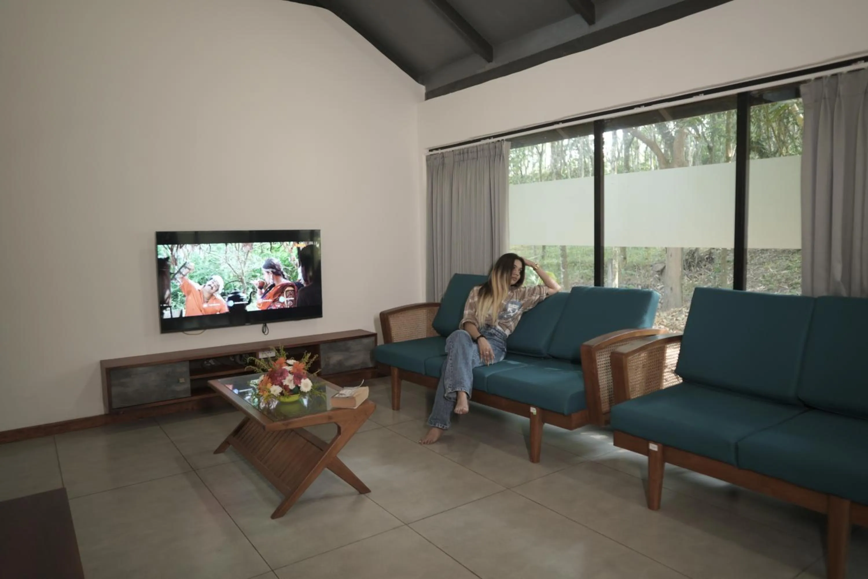 Communal lounge/ TV room in Crystal Kuruva Nature Resort & Spa