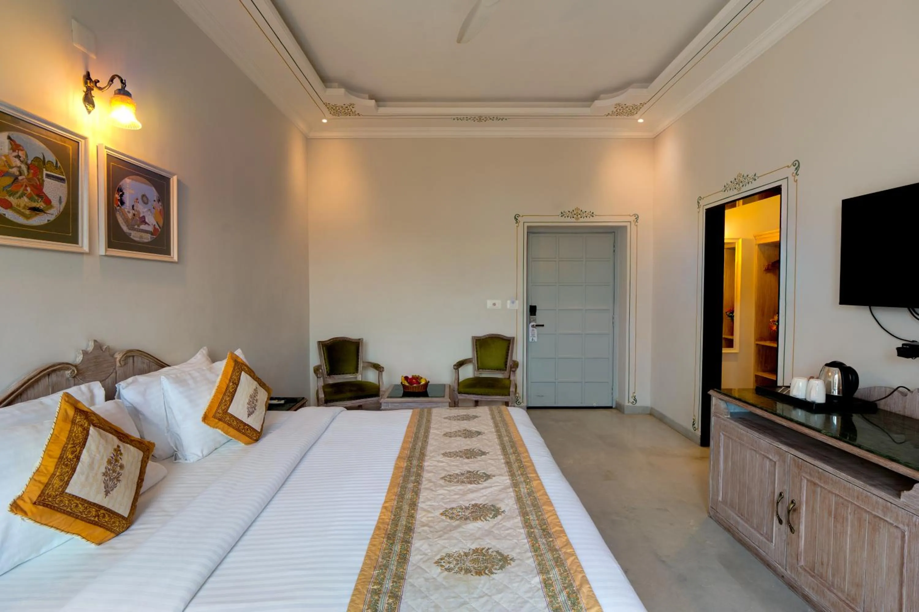 Bed in Maan Vilas - A Boutique Hotel Udaipur