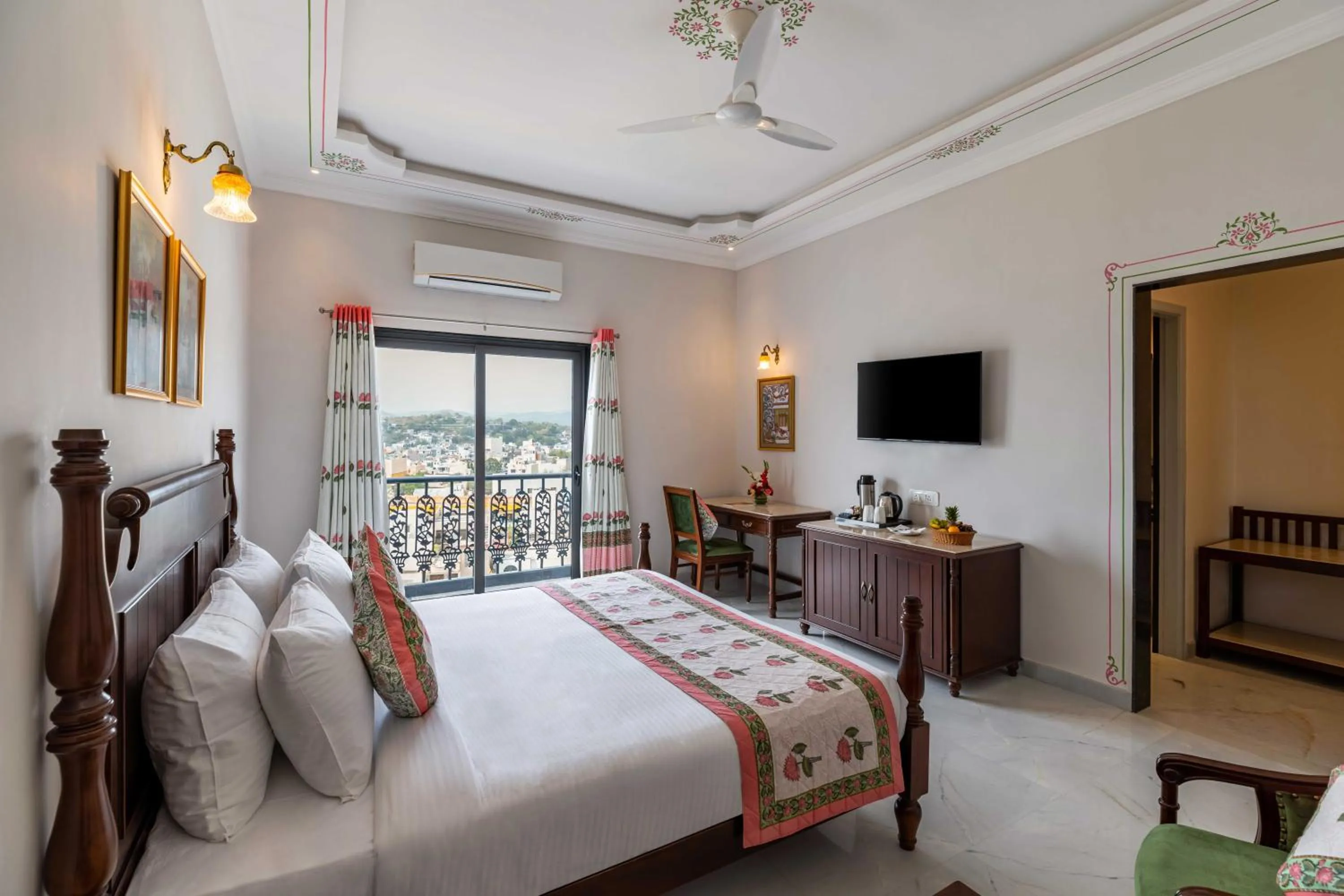 Photo of the whole room, Bed in Maan Vilas - A Boutique Hotel Udaipur