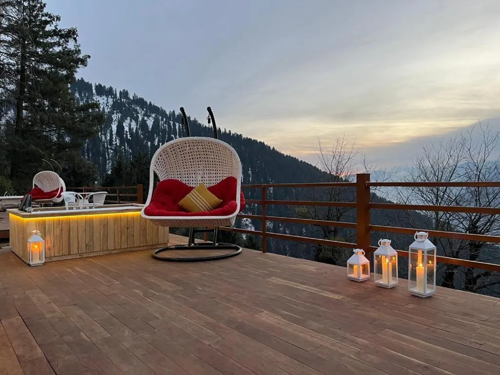 Hot Tub in GLAMPING CLUB