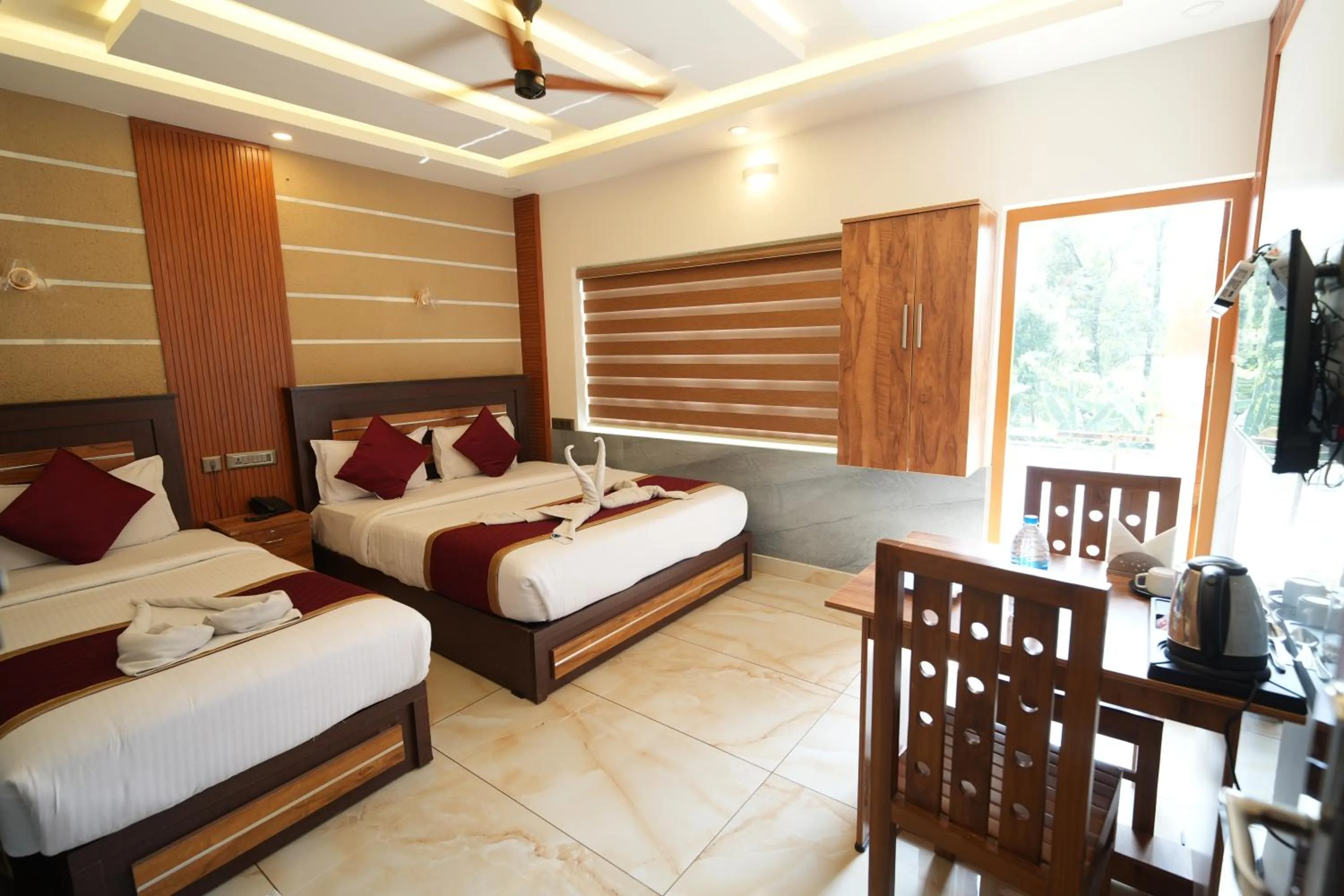 TV and multimedia, Bed in MARINA SUITES AIRPORT HOTEL